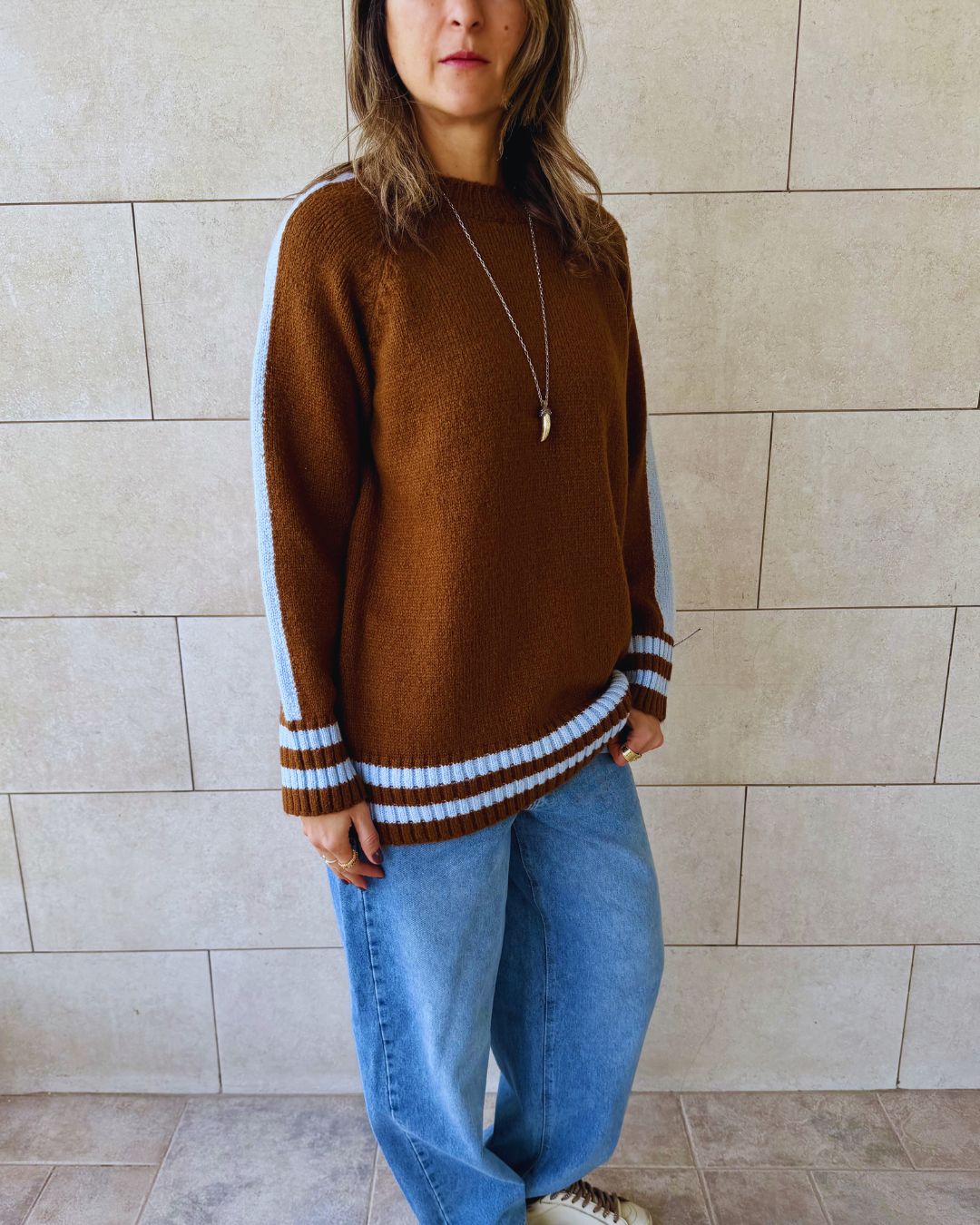 Brown Side Stripe Knit Pullover
