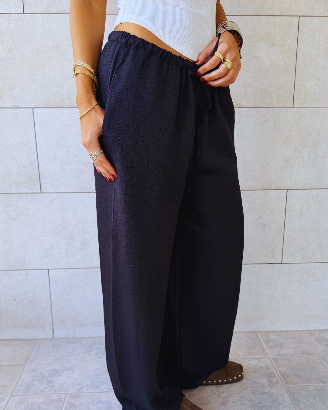 Black Slow Sunday Pants