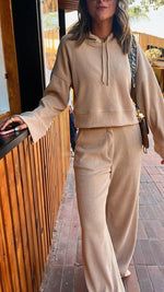 Beige Jetsetting Set