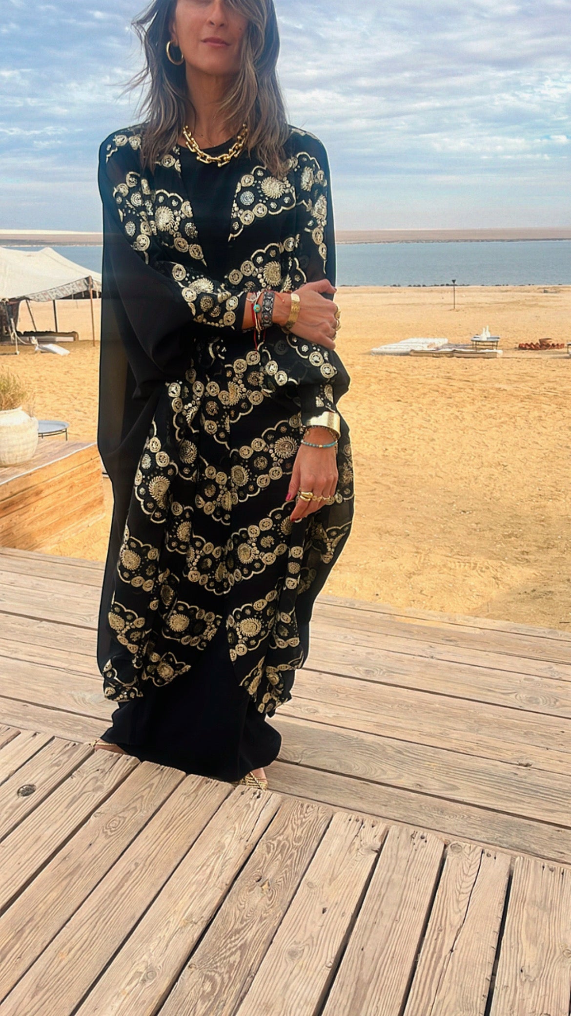Dahabeya Embellished Kimono
