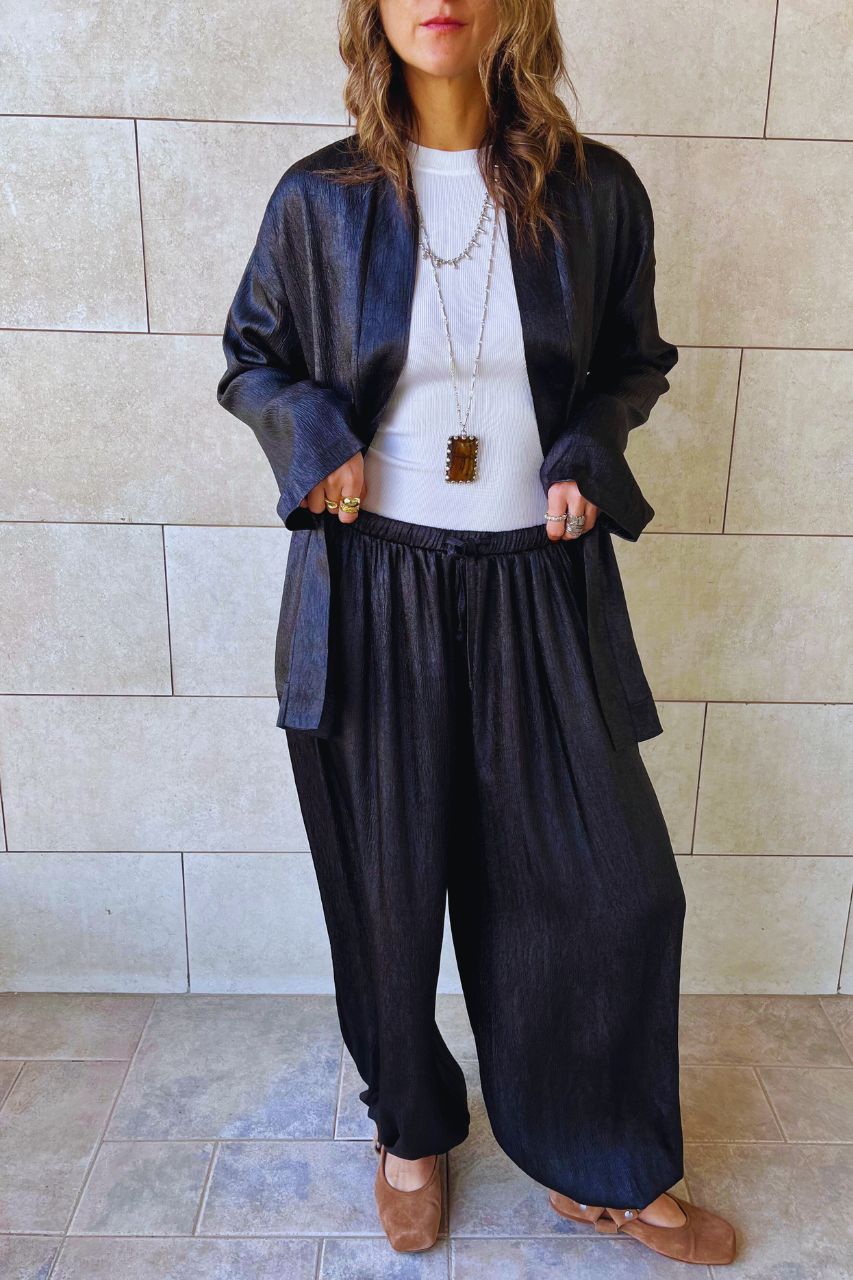 Black Golden Hour Kimono