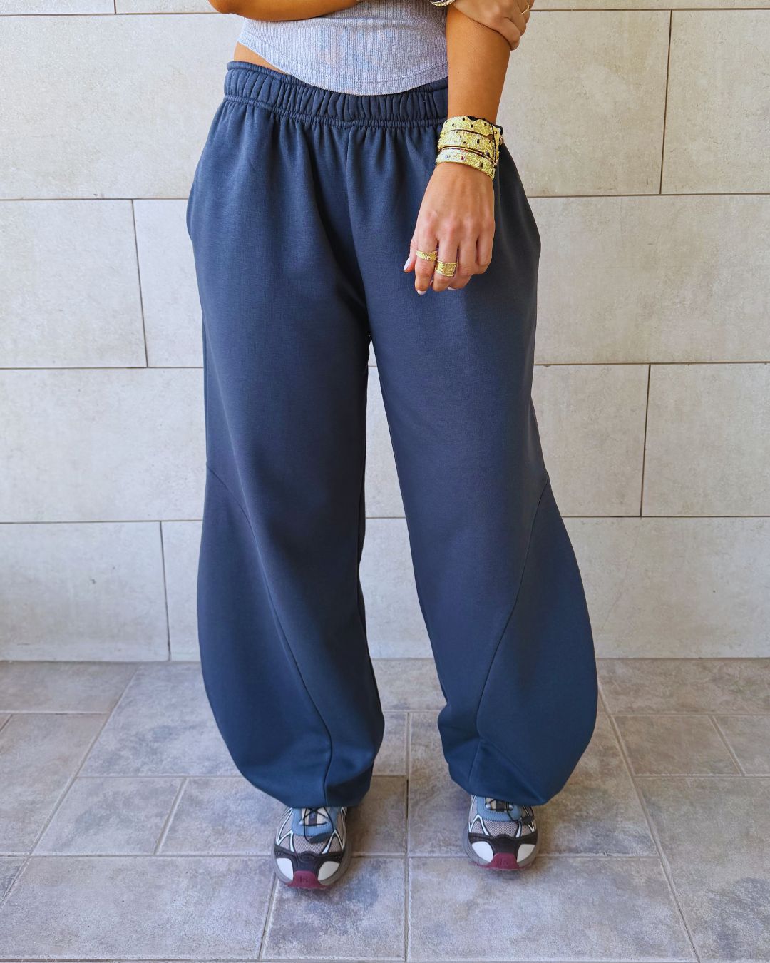 Grey Signature Balloon leg sweatpants