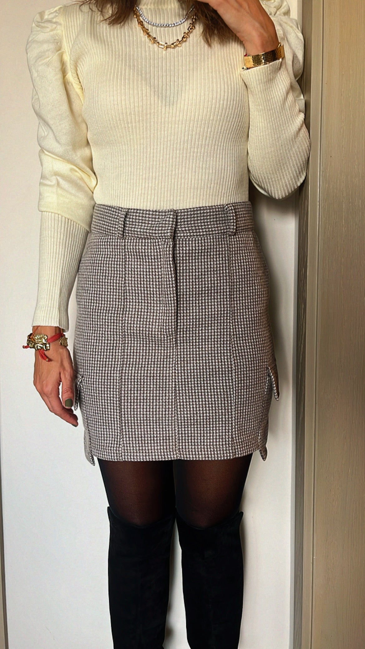 Ivory Puff Sleeve Light Knit Top