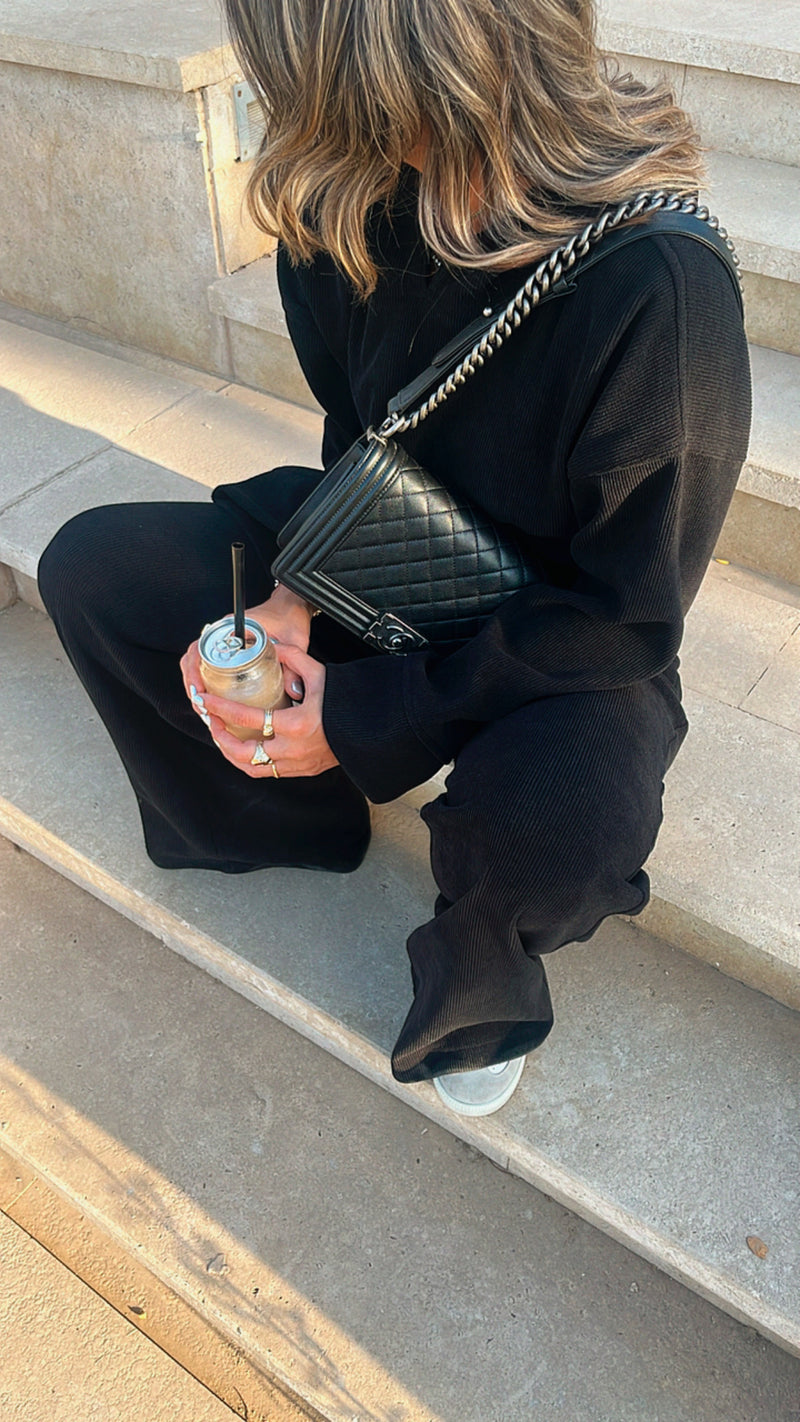 Black Jetsetting Set