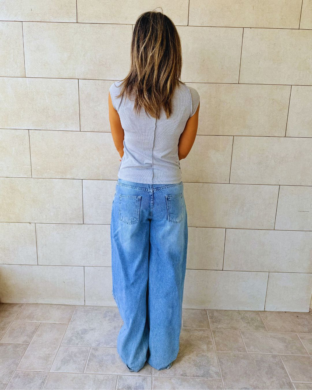 Grey 140 Contour Tee