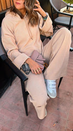 Beige Jetsetting Set