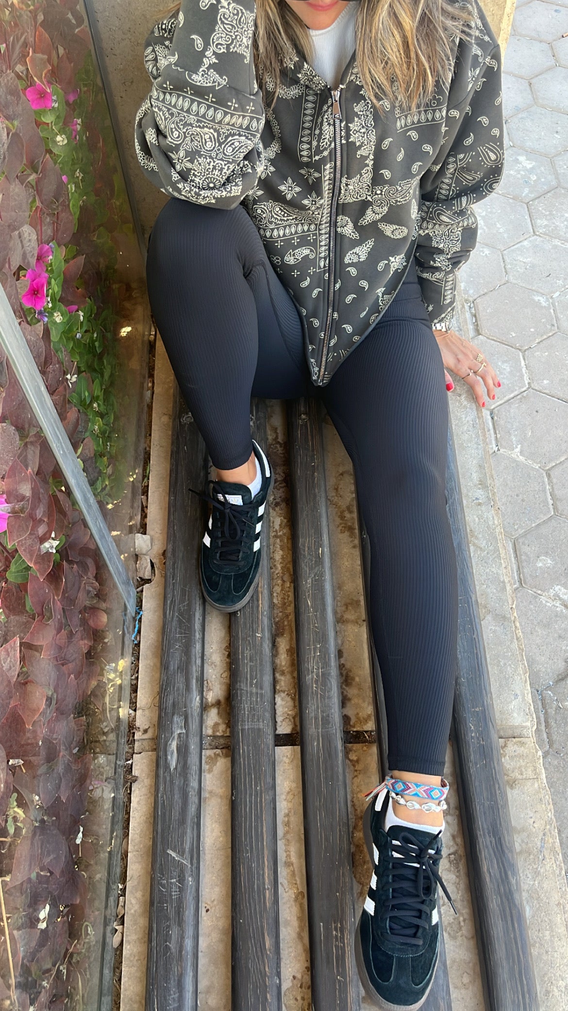 Olive V Cropped Bandana Jacket