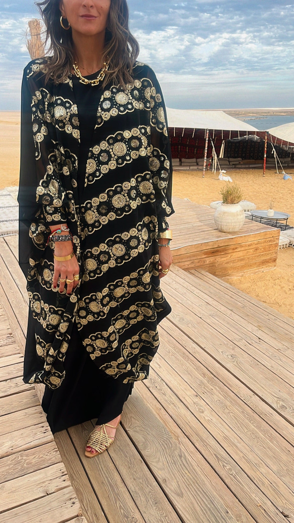 Dahabeya Embellished Kimono