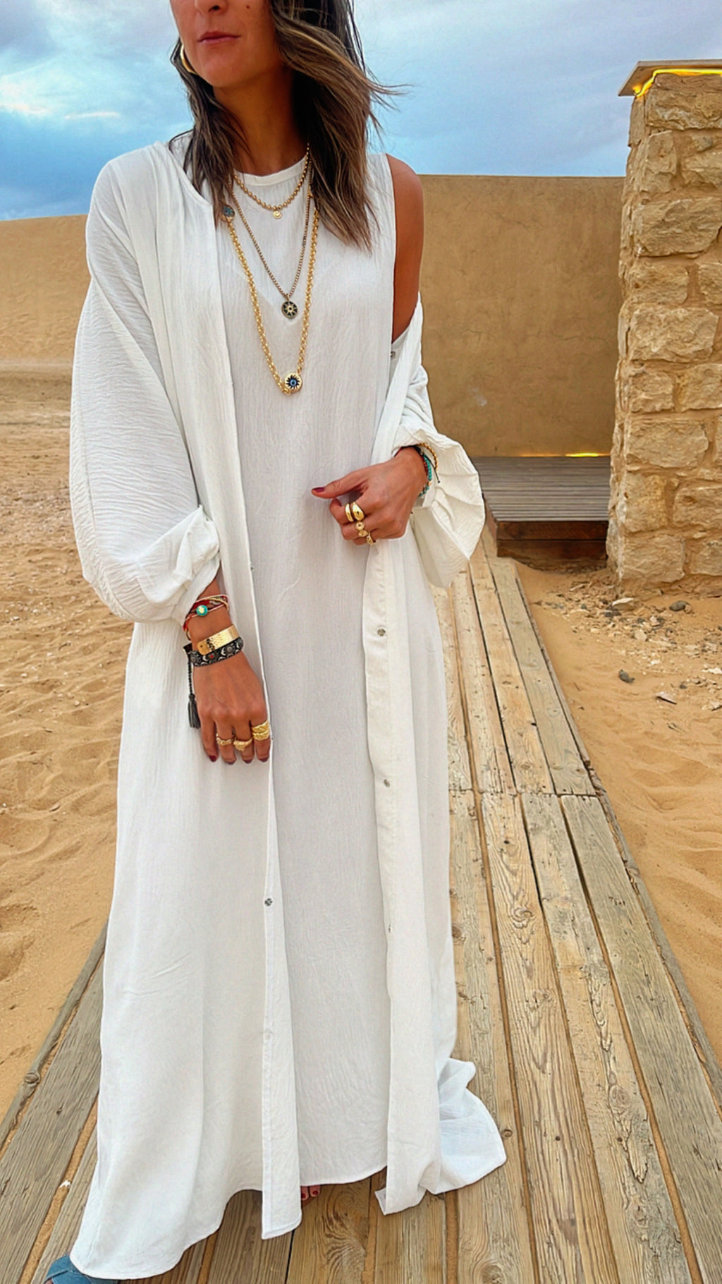 White Flows Away 2 Piece Set