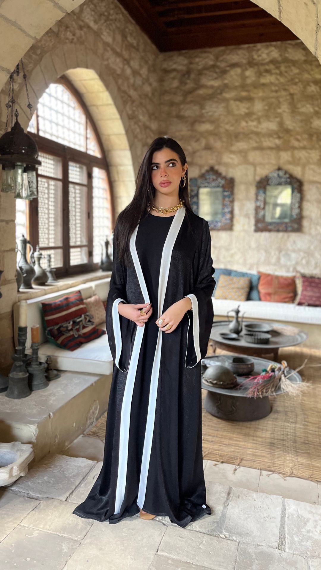 Black Border Glowy Kimono