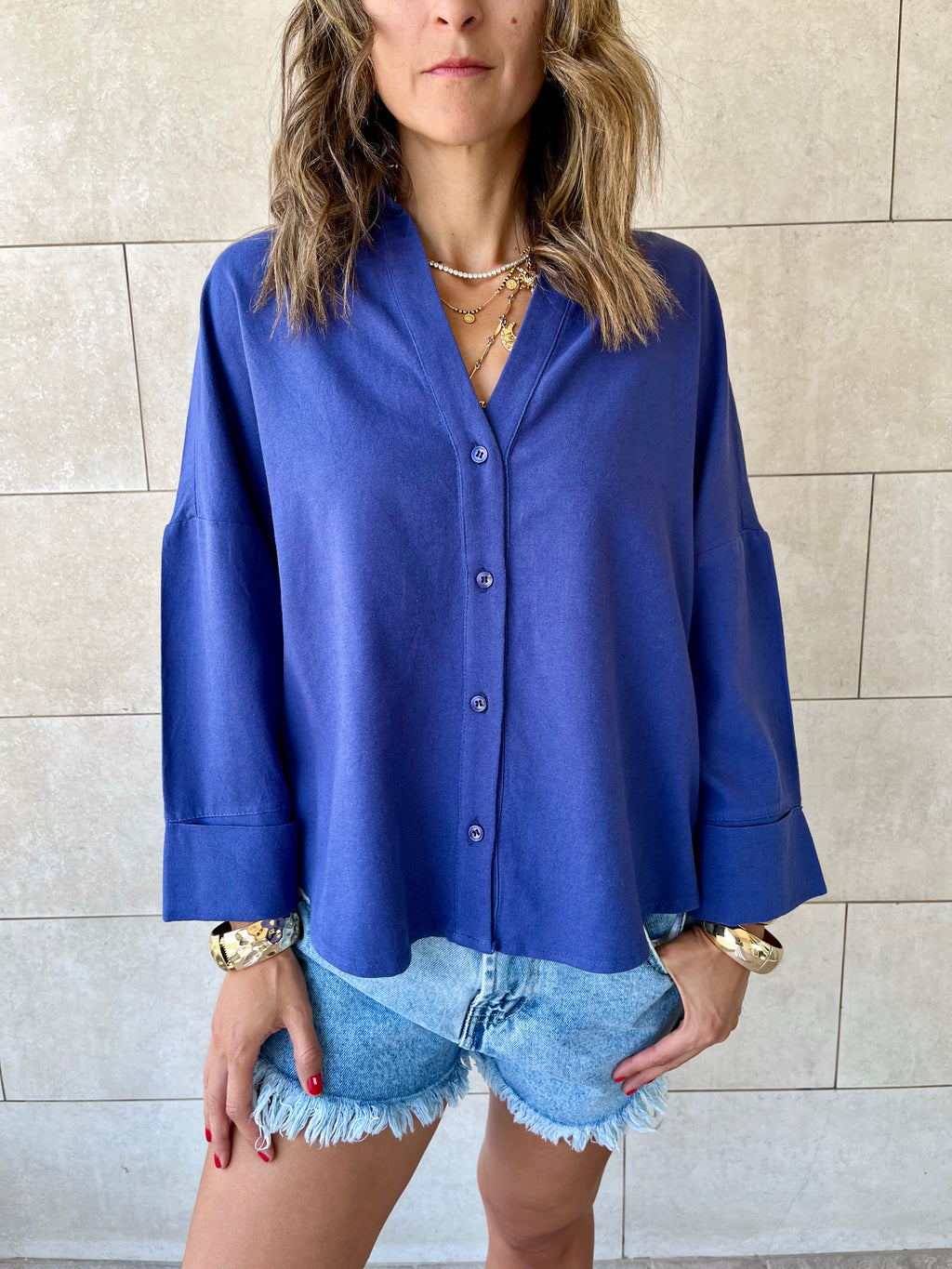 Navy Basic V Essential Shirt