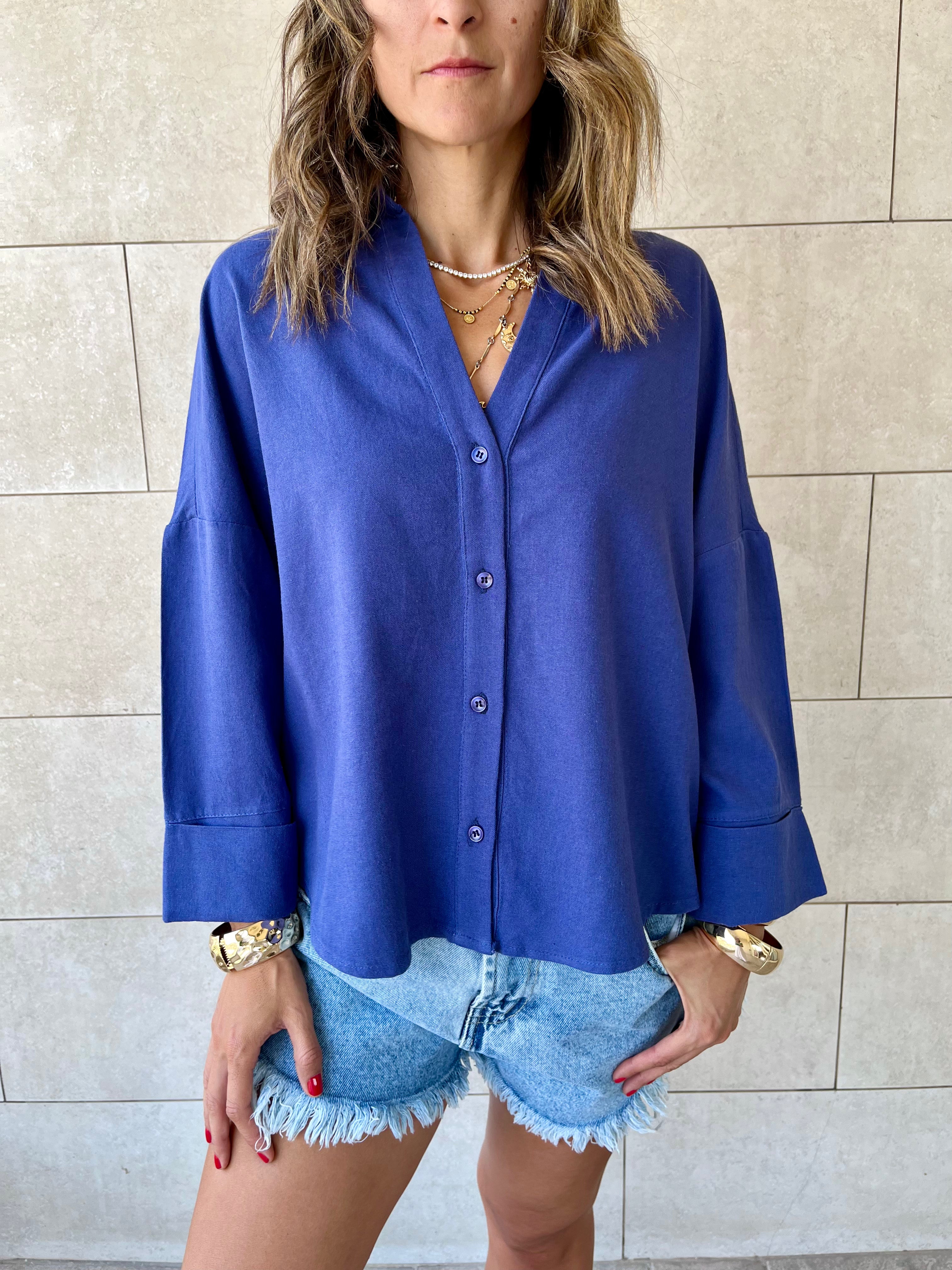 Navy Basic V Essential Shirt