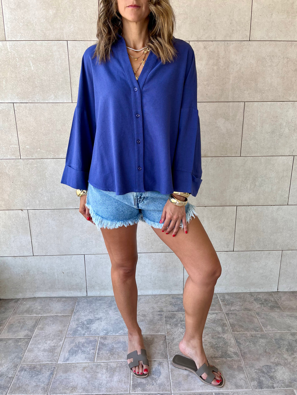 Navy Basic V Essential Shirt