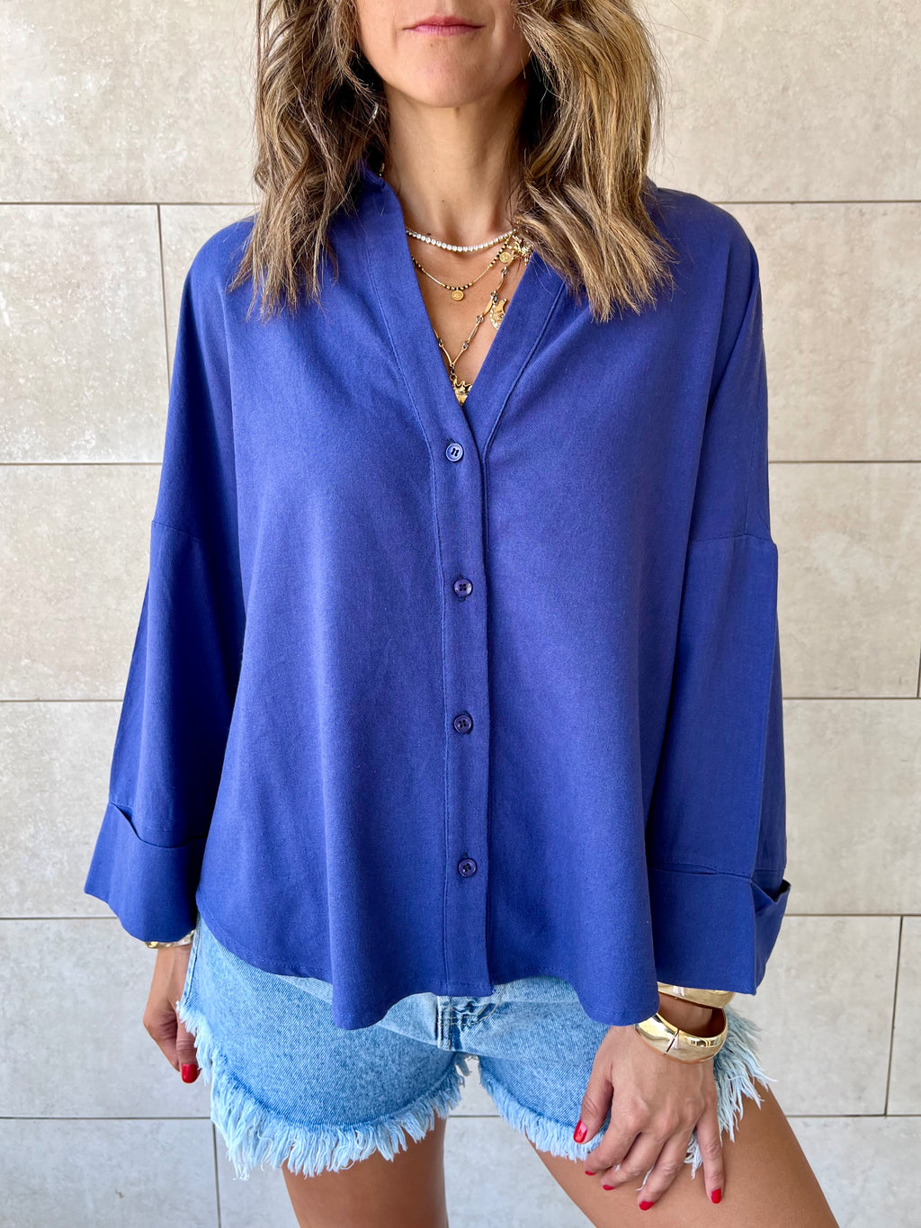 Navy Basic V Essential Shirt