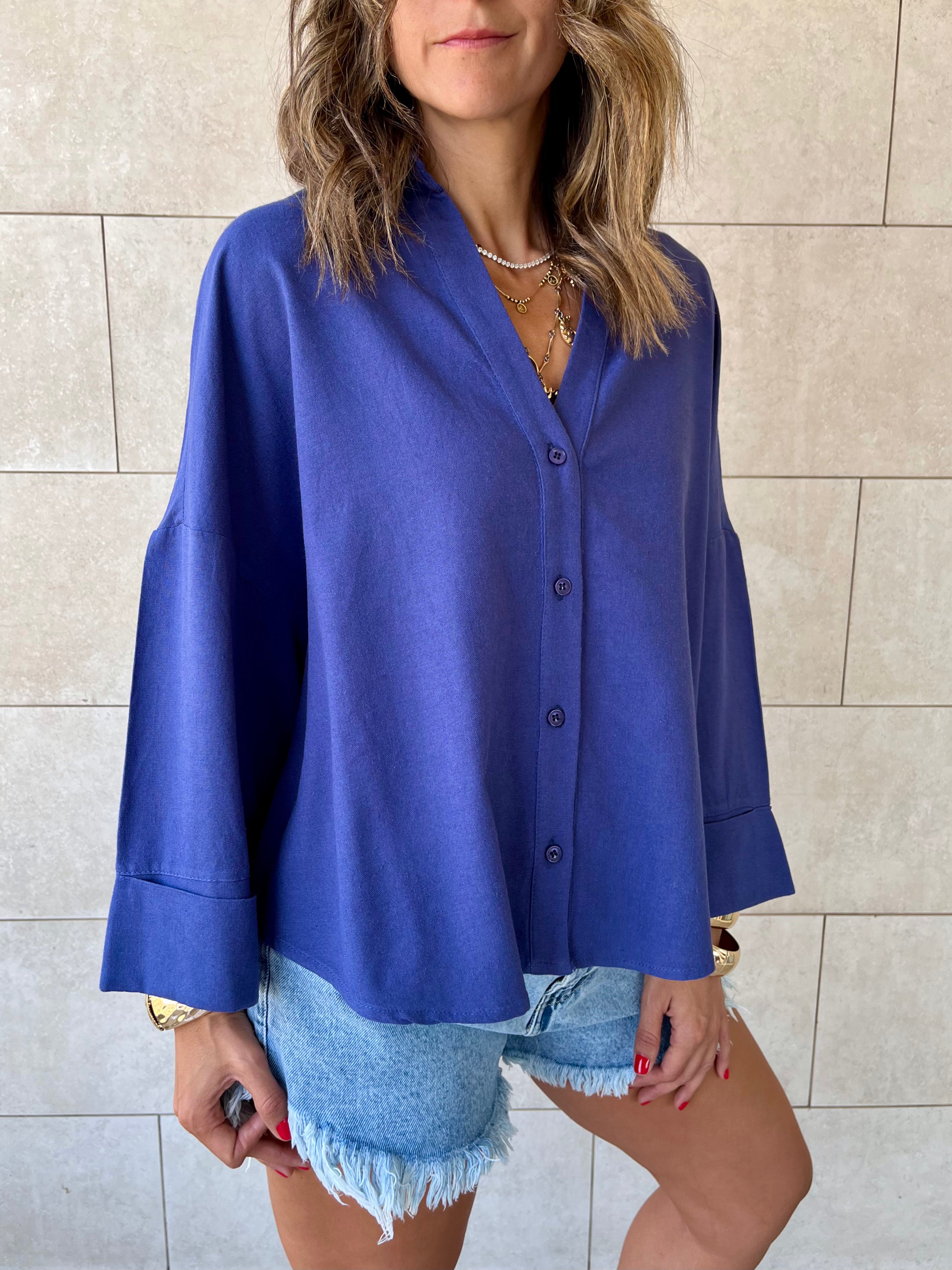 Navy Basic V Essential Shirt