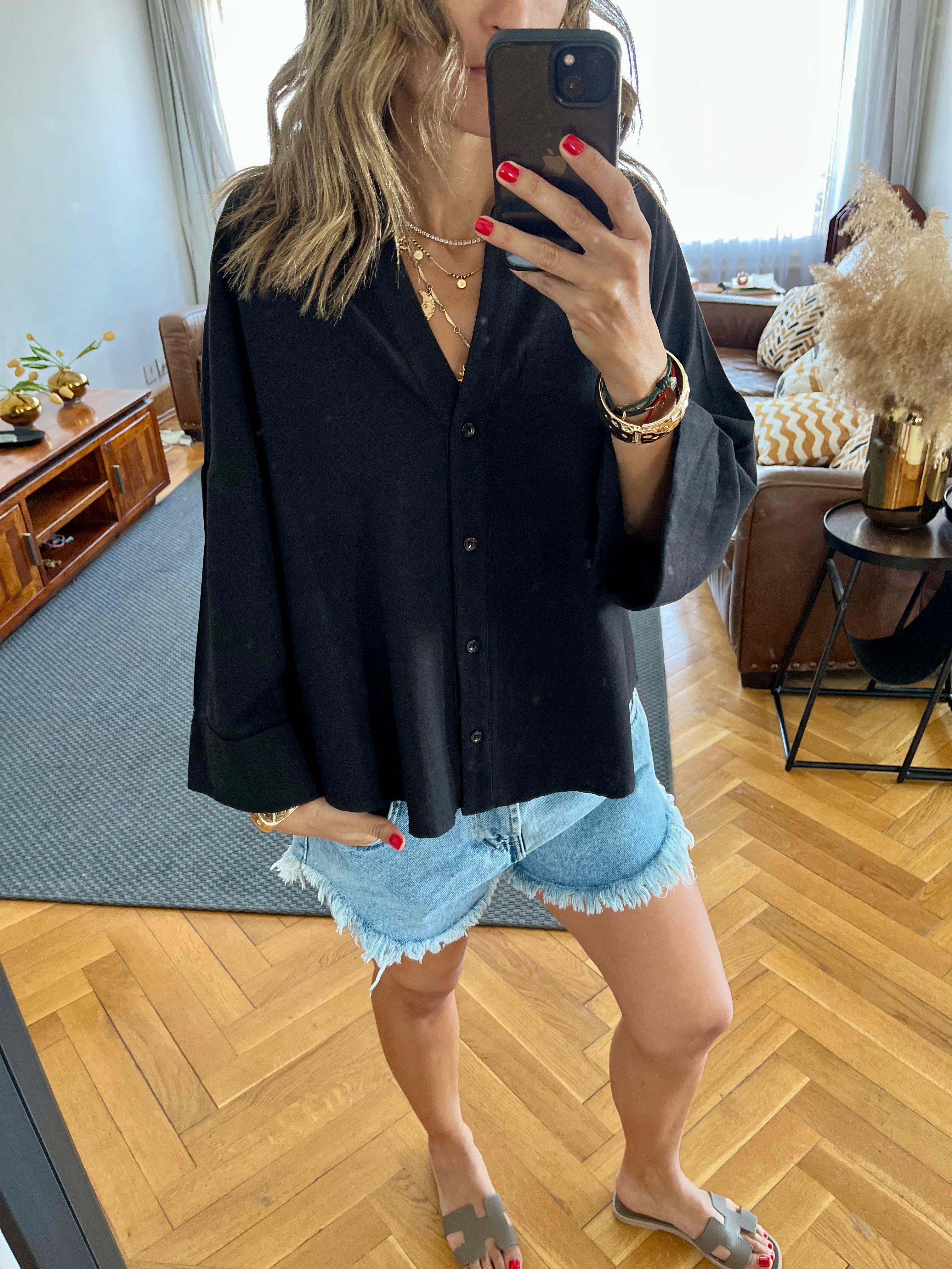 Black Basic V Essential Shirt