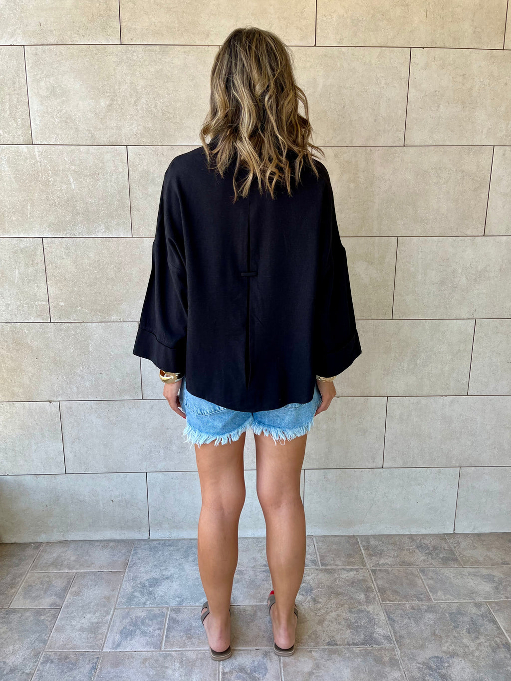 Black Basic V Essential Shirt