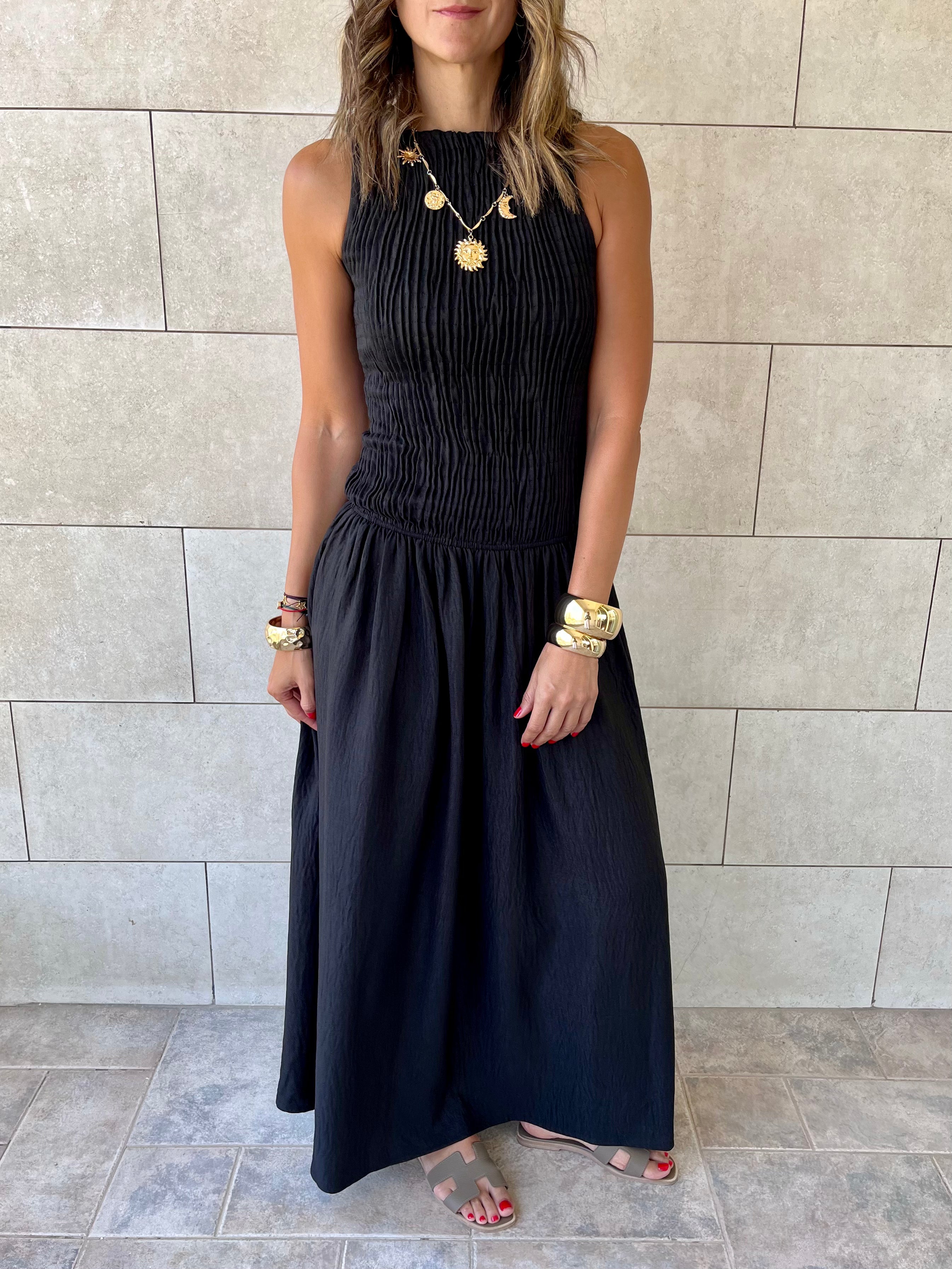 Black Crinkle Sleeveless  Dress