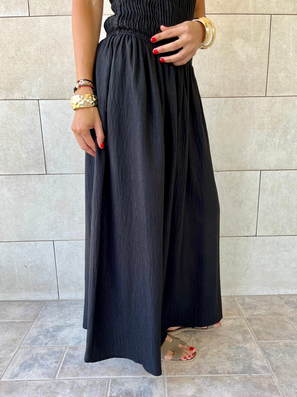 Black Crinkle Sleeveless  Dress