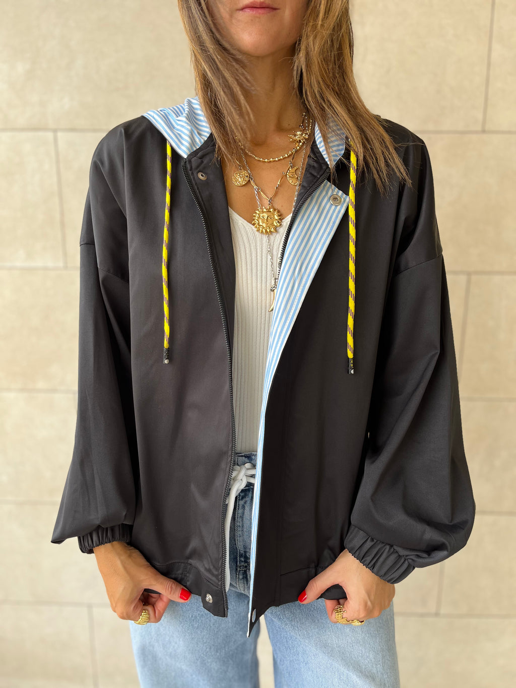 Black Light Weight Hit The Town Jacket