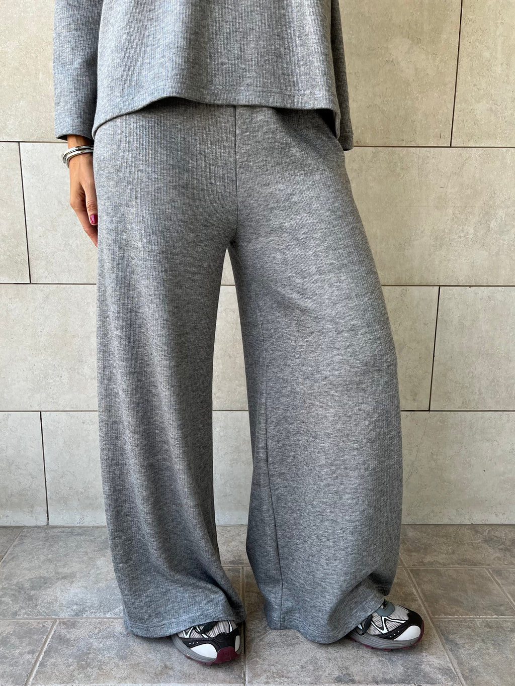 Grey Ribbed flowy Set