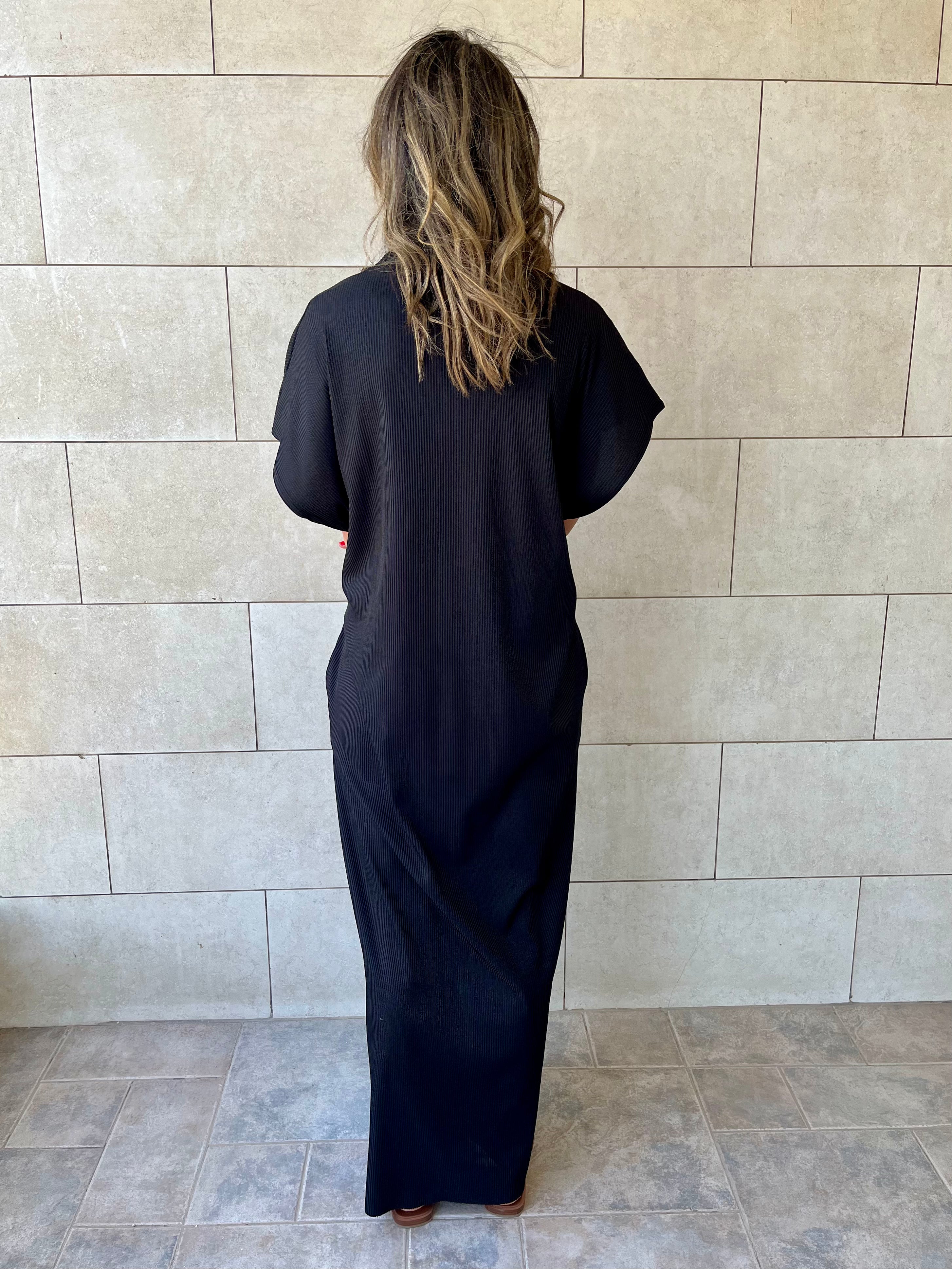 Black Ribbed Flowy Dress