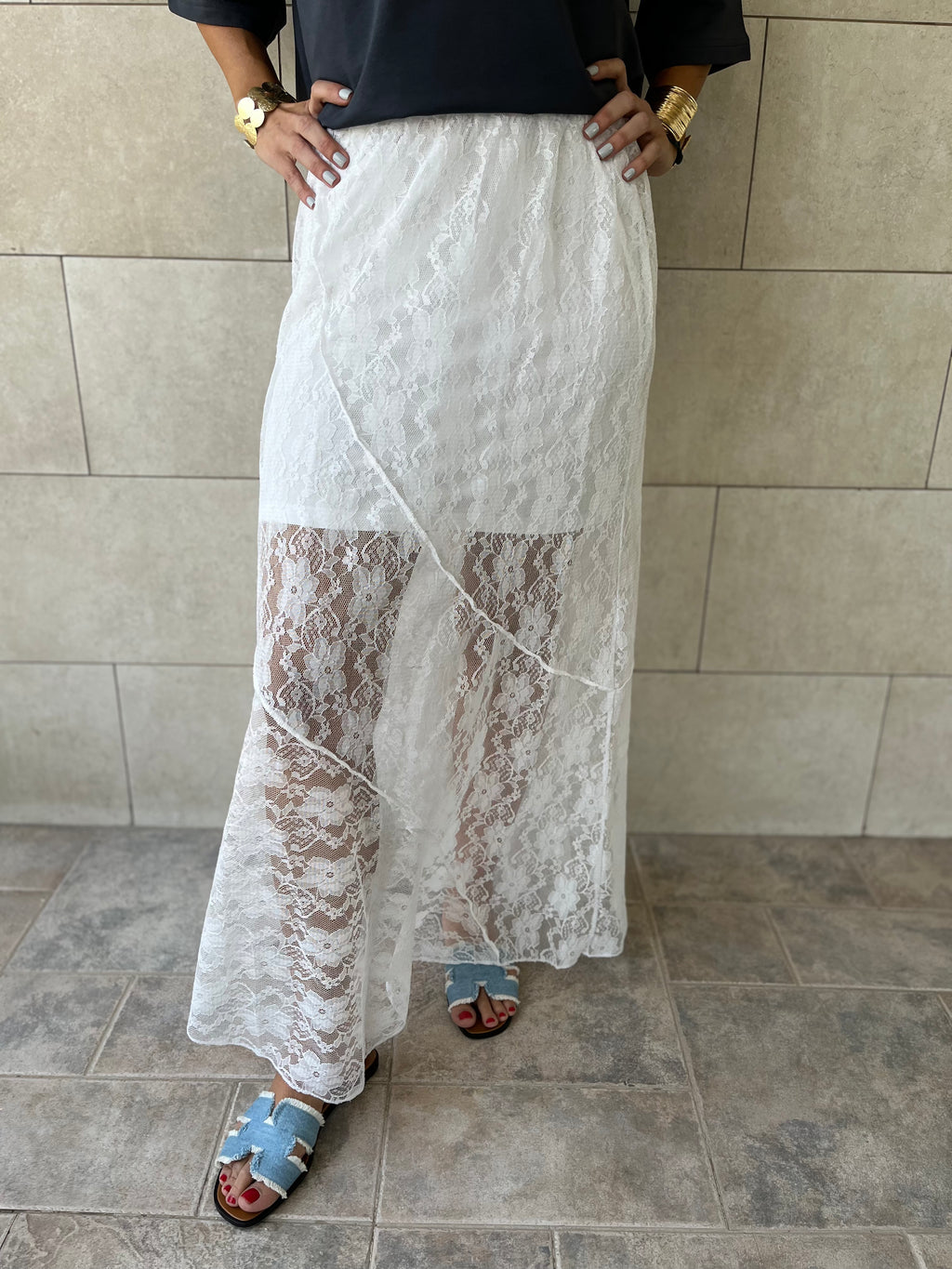White Frillu Lace Skirt
