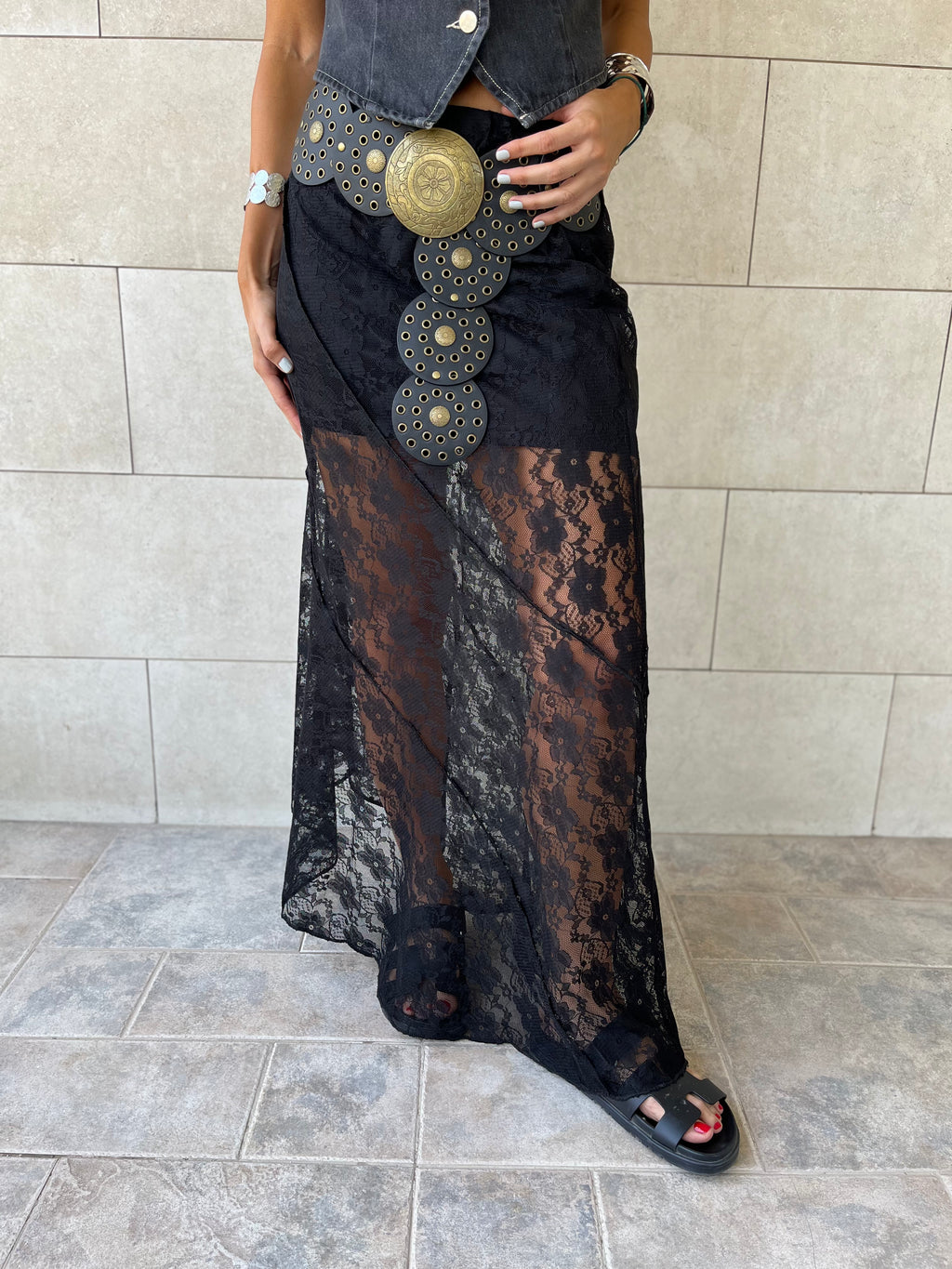 Black Frillu Lace Skirt