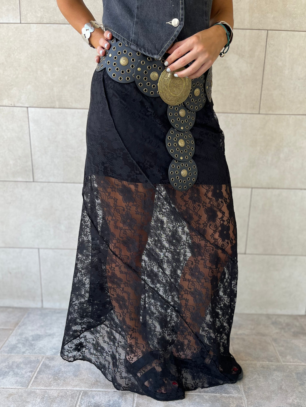 Black Frillu Lace Skirt