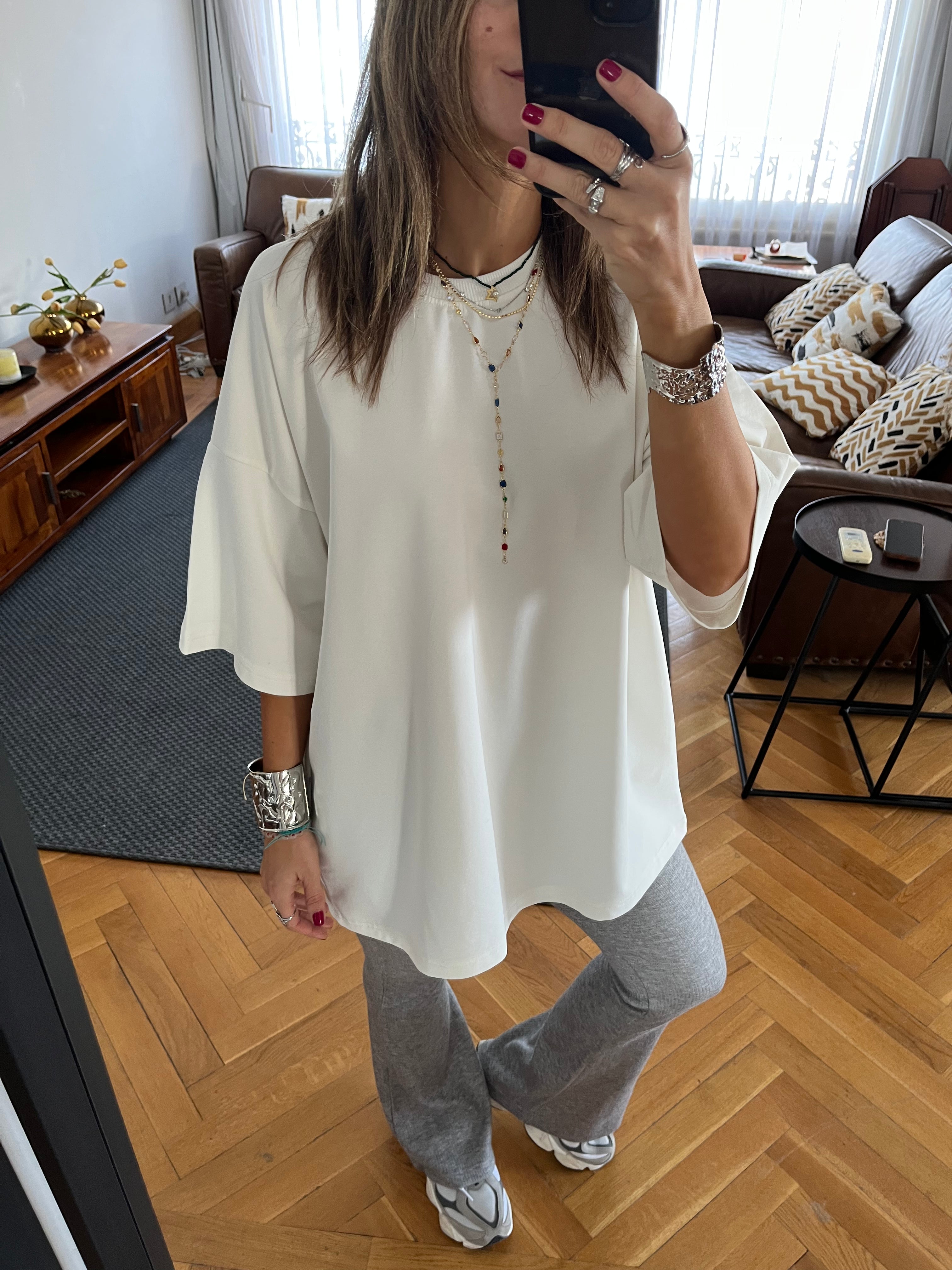White Oversize Me T-shirt