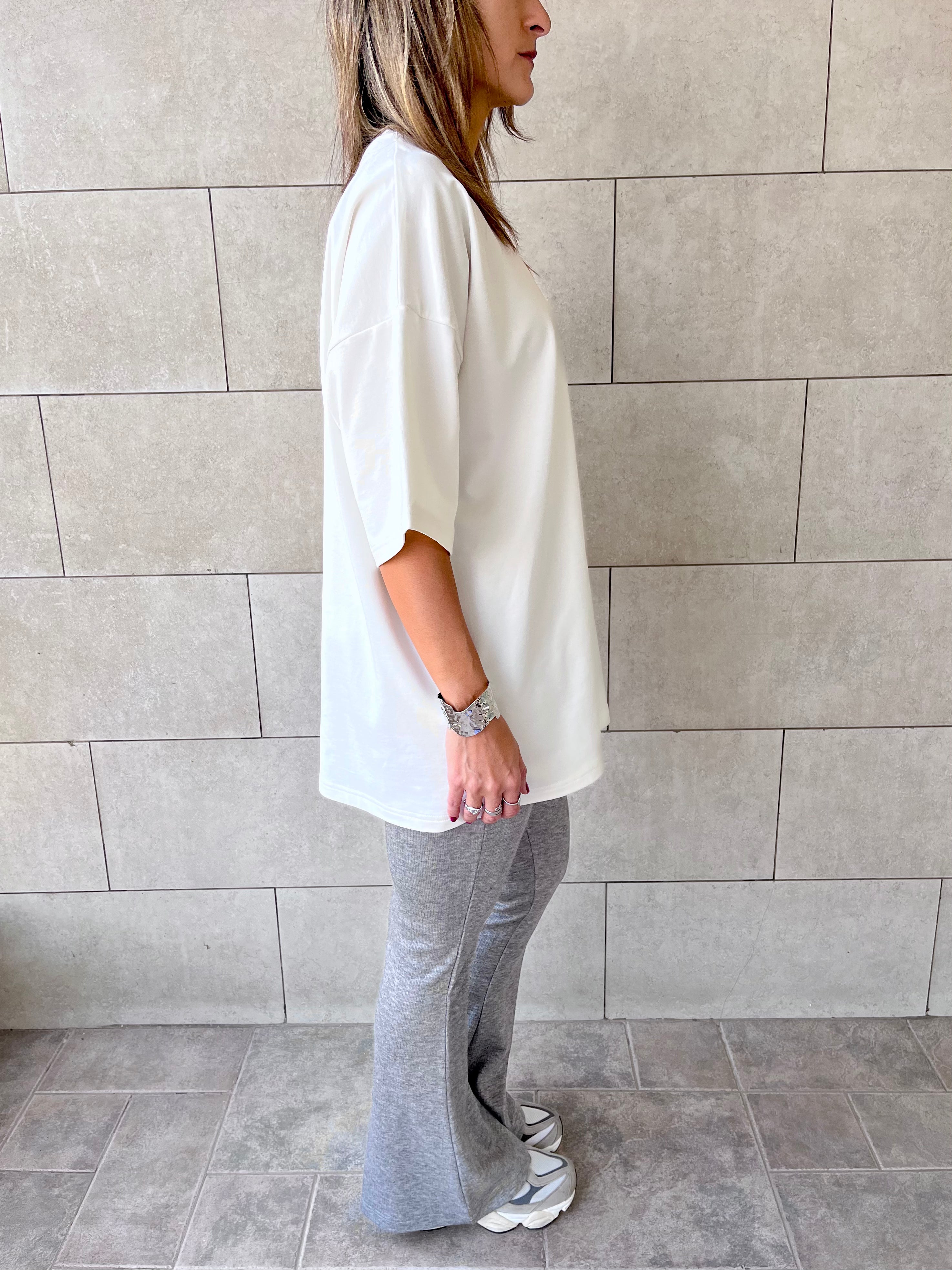 White Oversize Me T-shirt