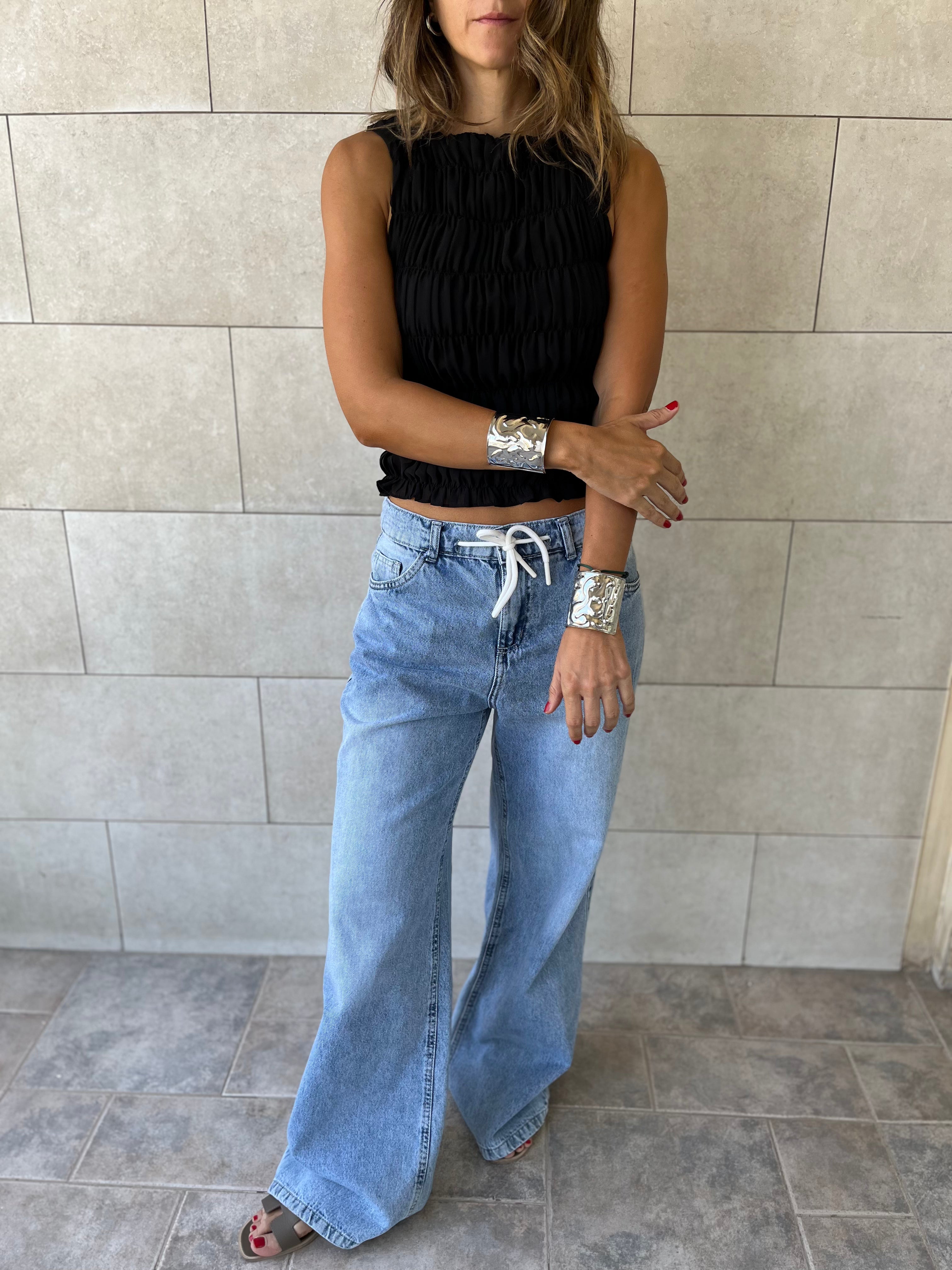 Black Sleeveless Crinkle Top