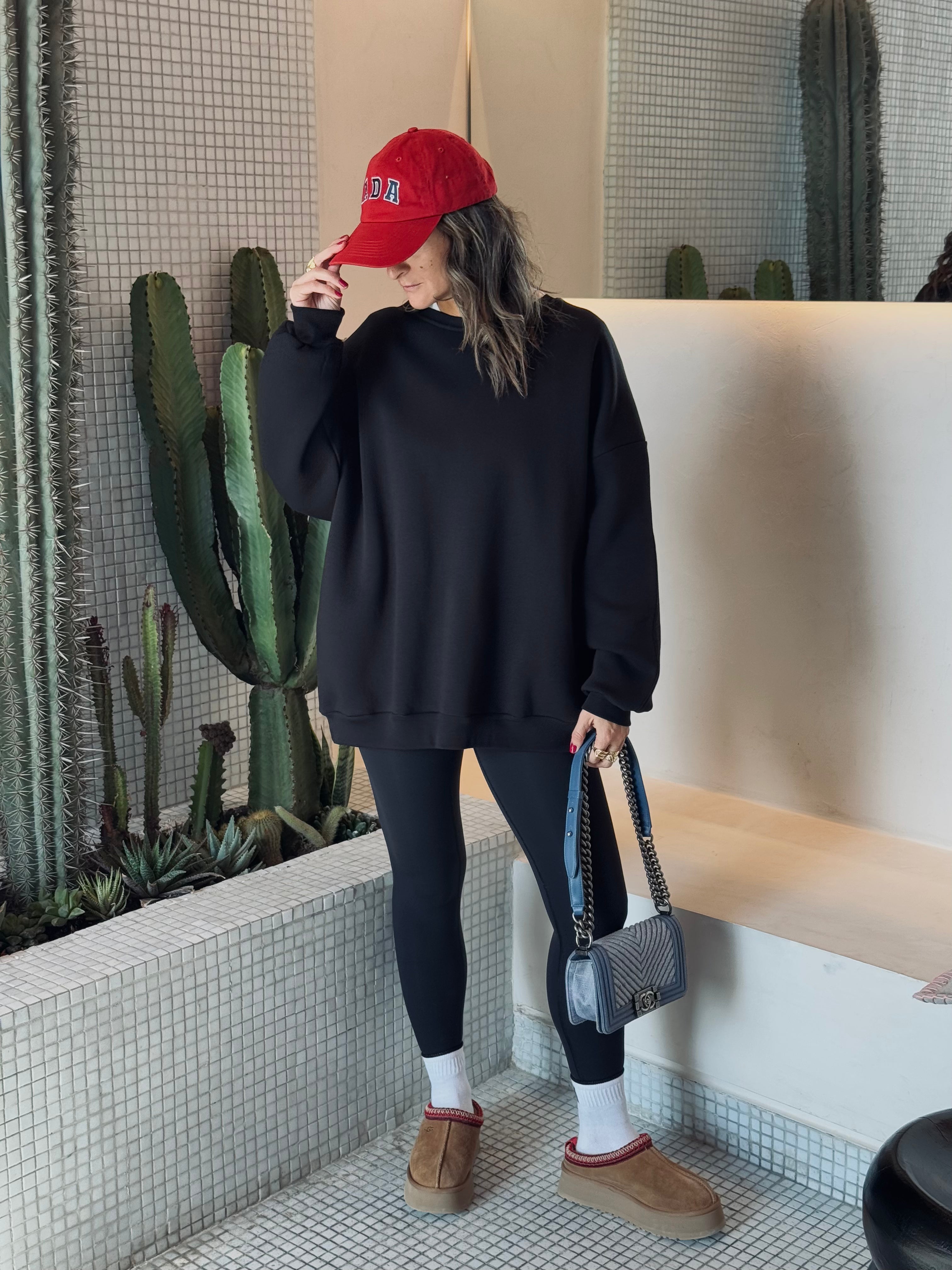 Black Fleece Lined Oversized Sweatshirt