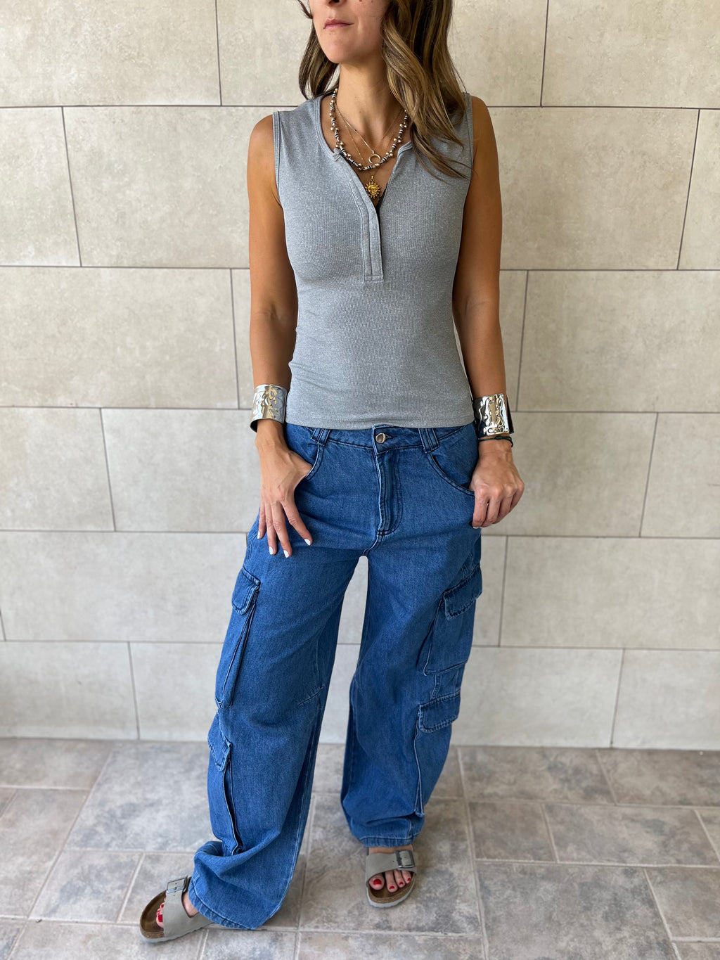 Grey 140 Essential Tank