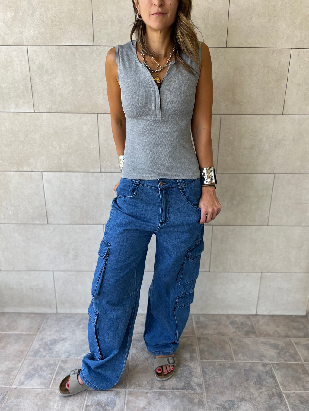 Grey 140 Essential Tank