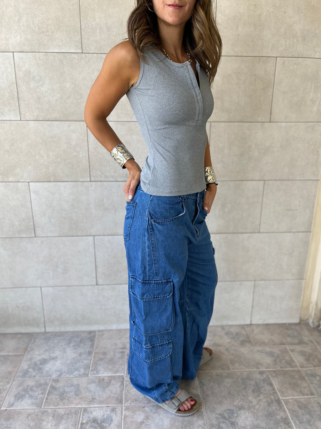 Grey 140 Essential Tank