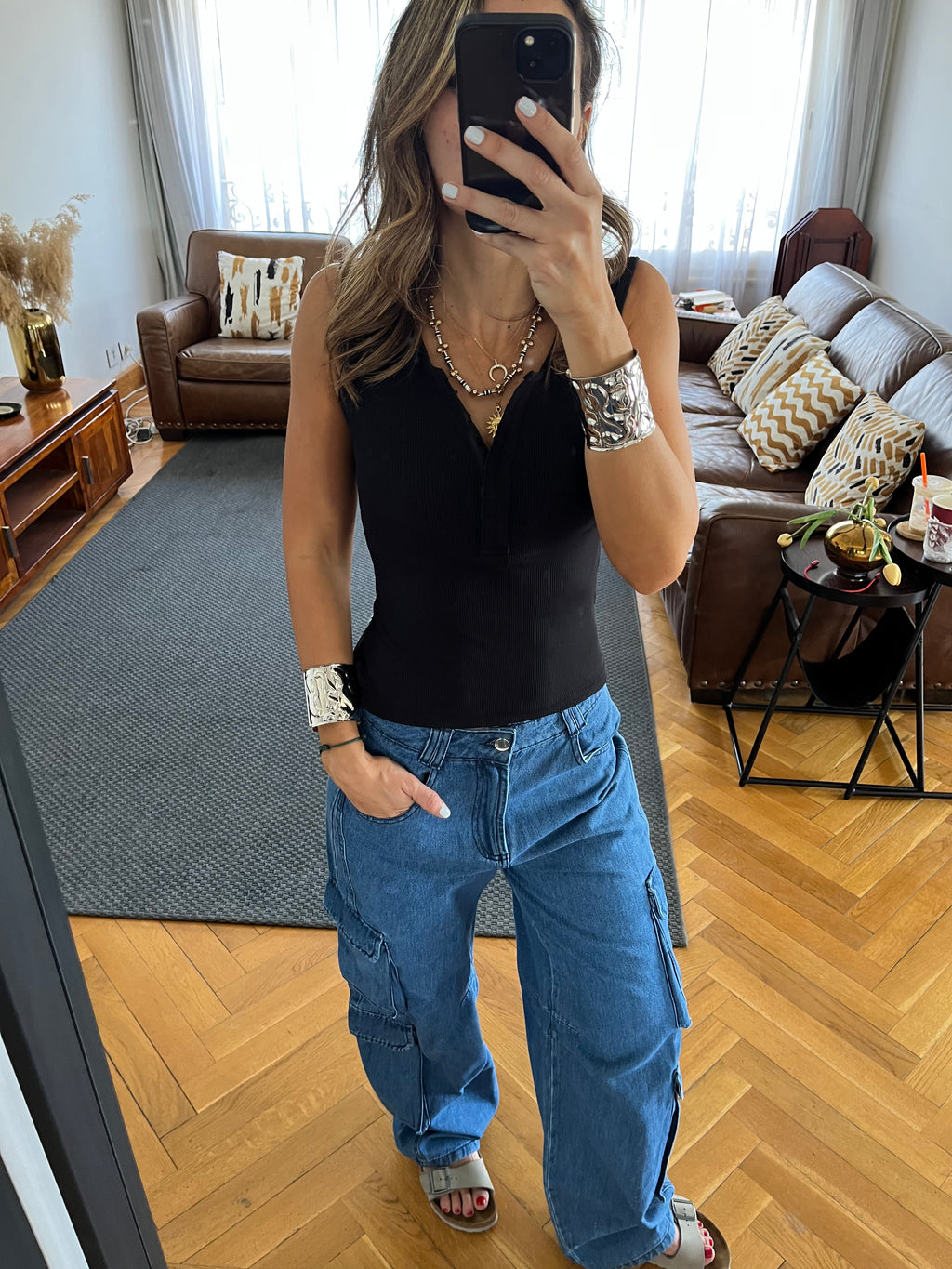 Black 140 Essential Tank