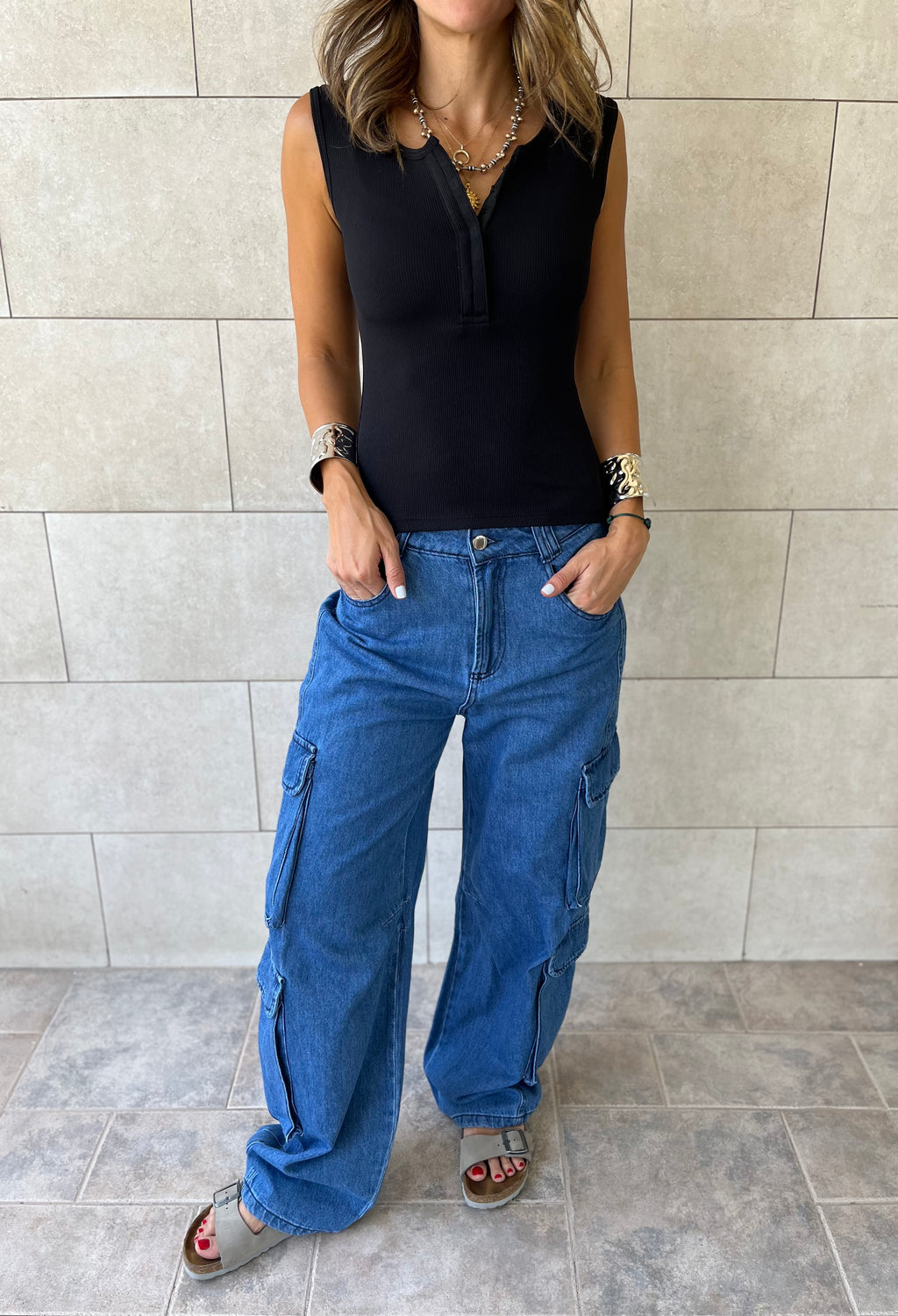 Black 140 Essential Tank