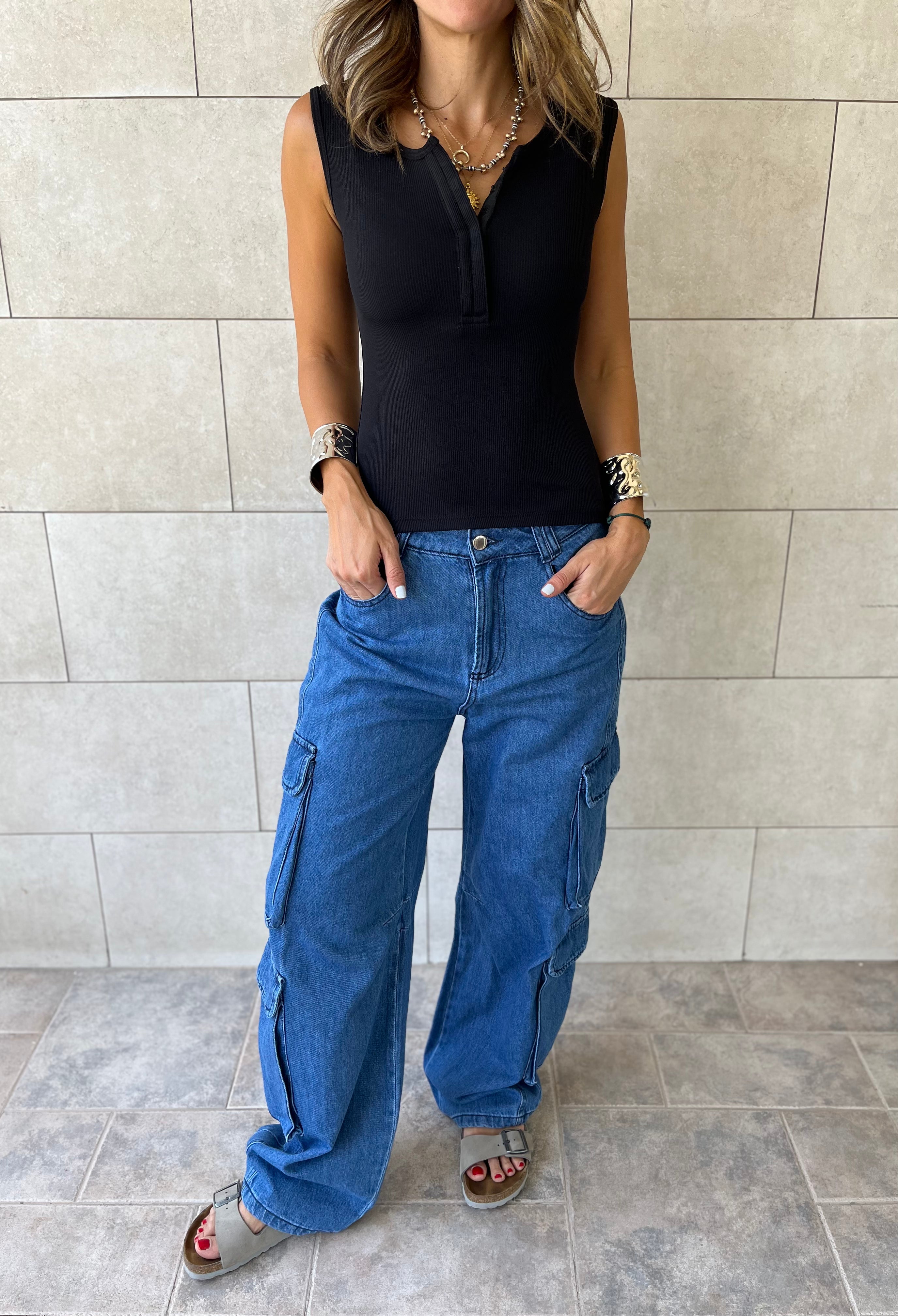 Black 140 Essential Tank