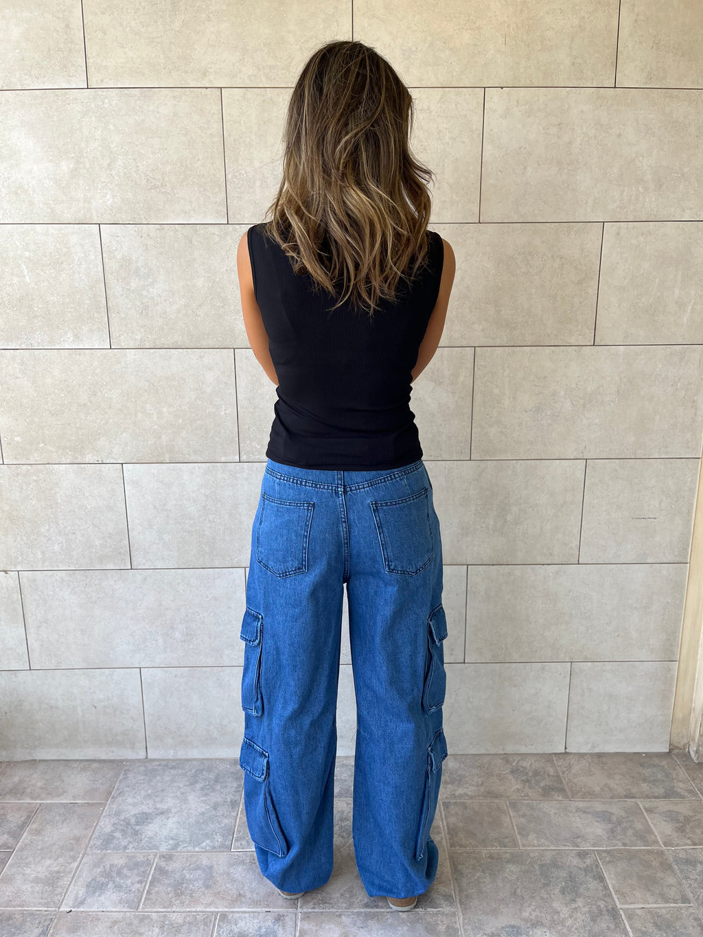 Black 140 Essential Tank