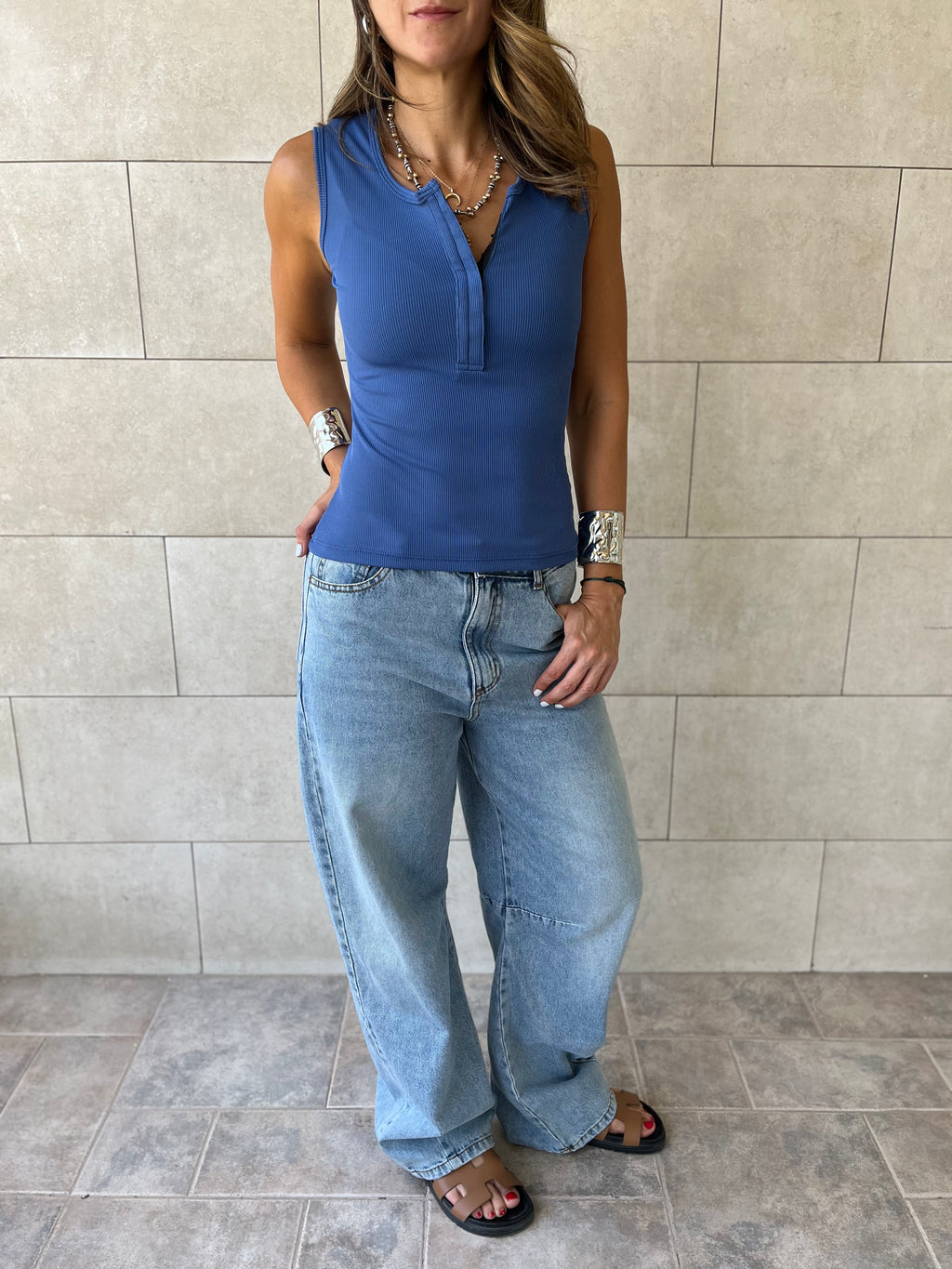 Blue 140 Essential Tank