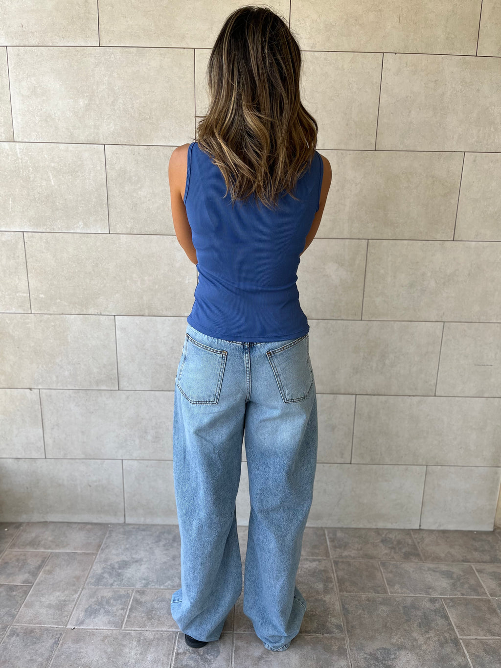 Blue 140 Essential Tank