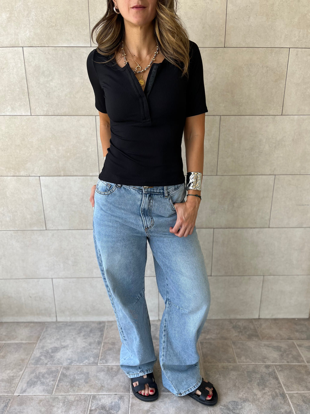 Black 140 Essential Top