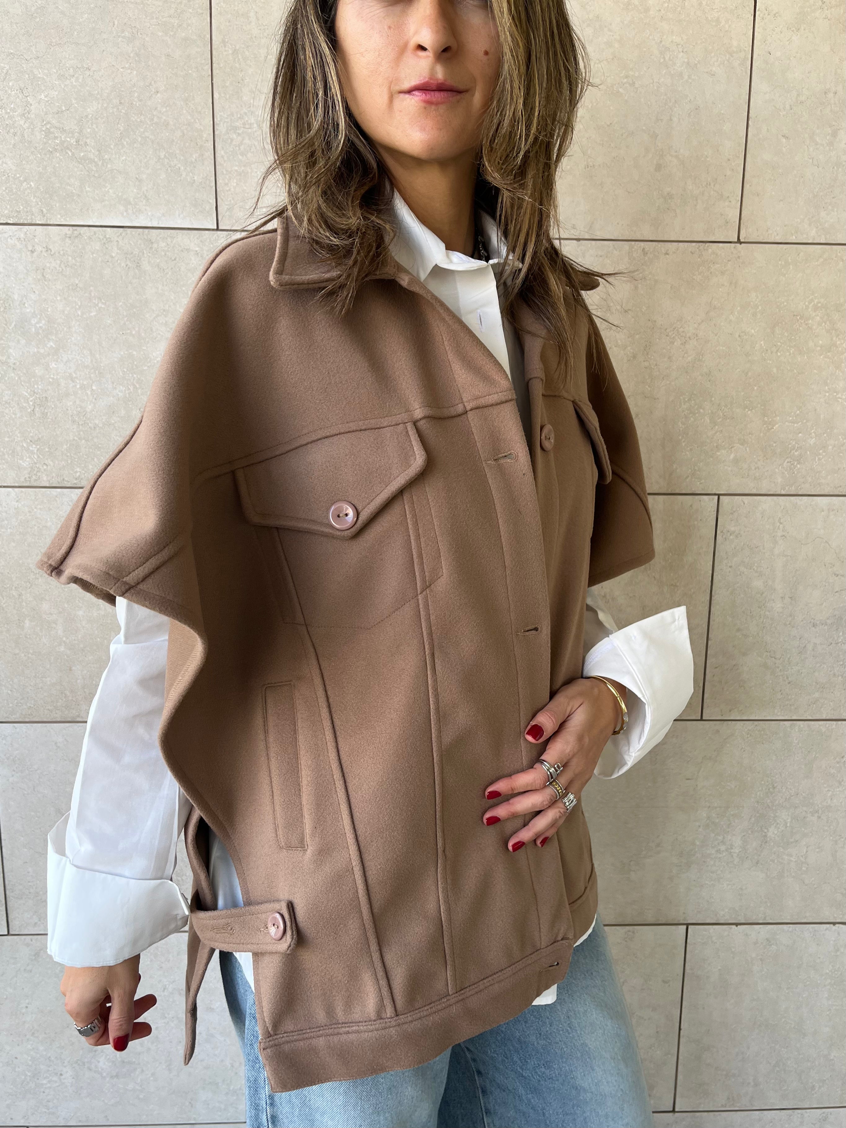 Cafe Icon Button Vest