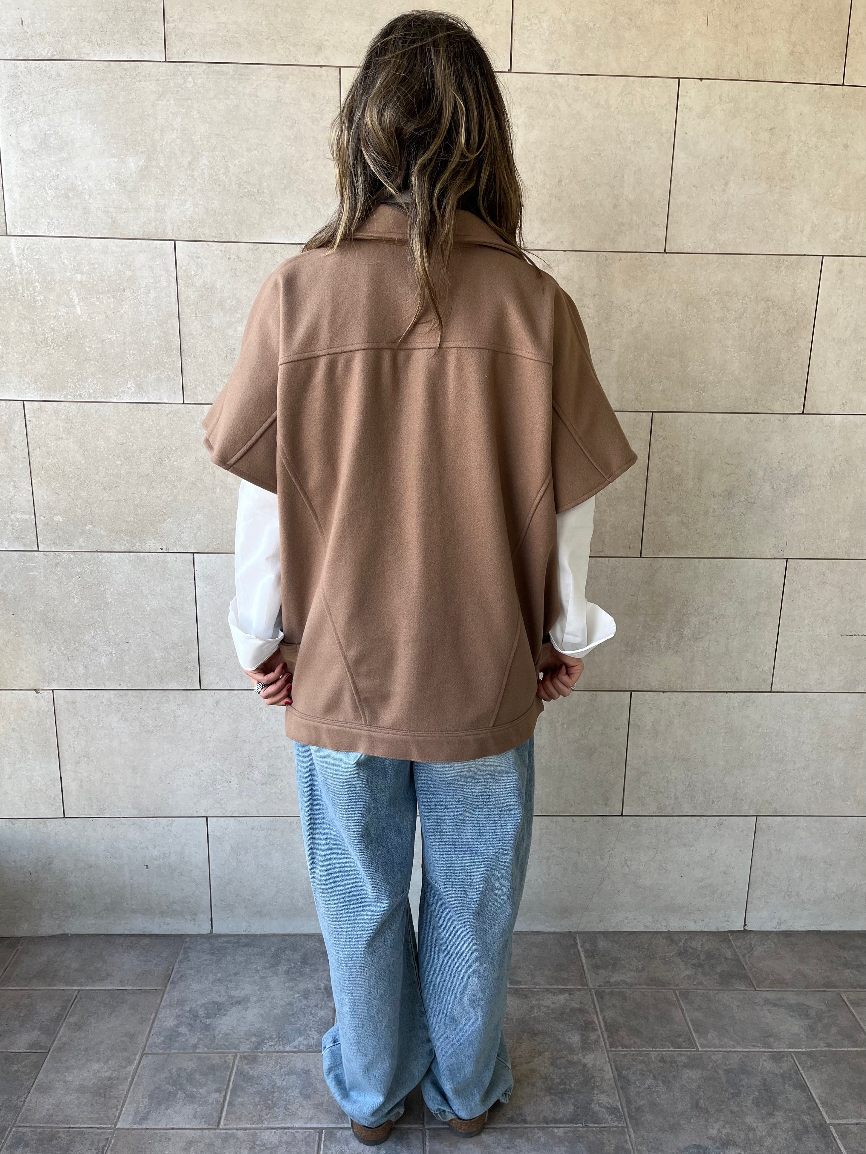 Cafe Icon Button Vest