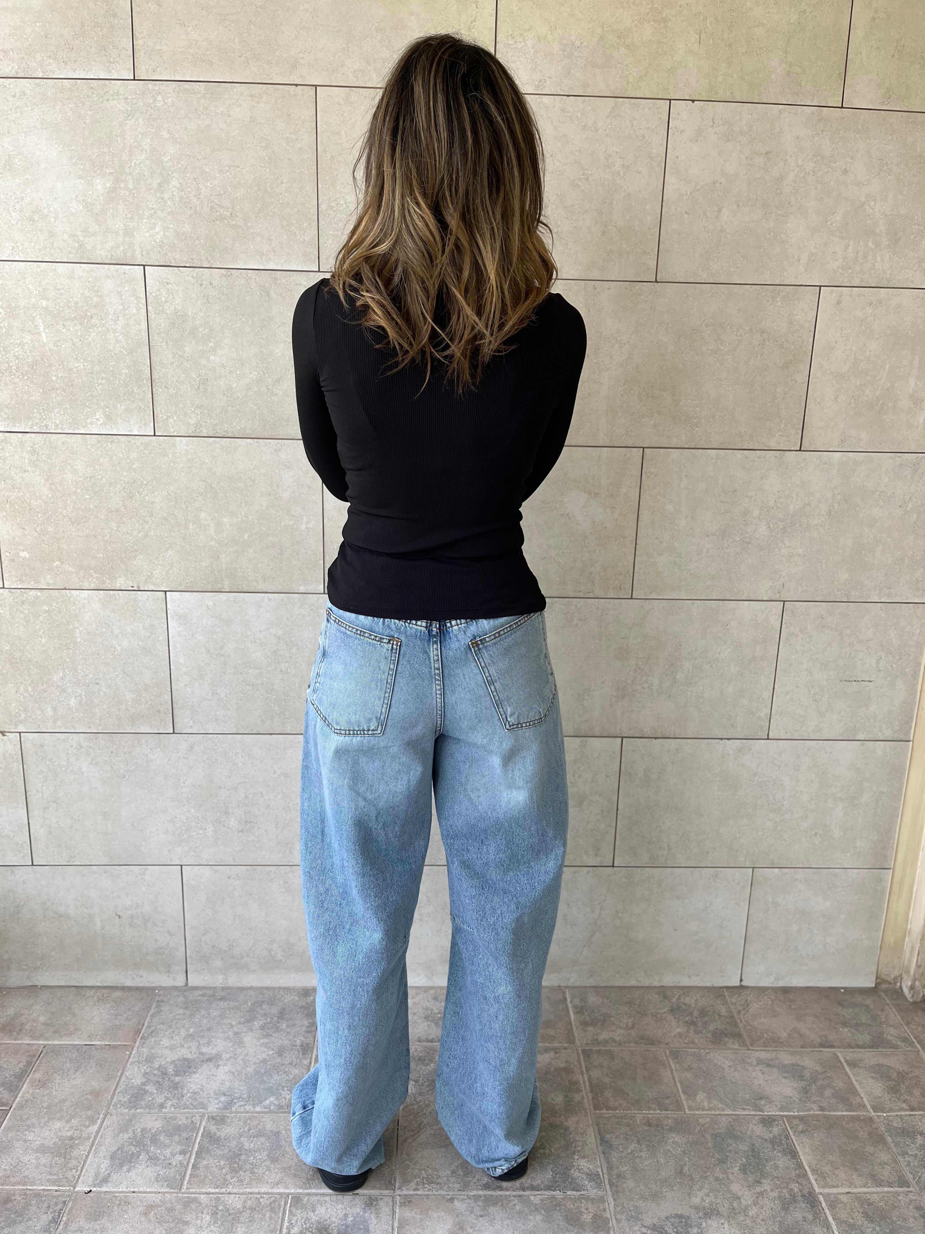 Black 140 Essential Longsleeve