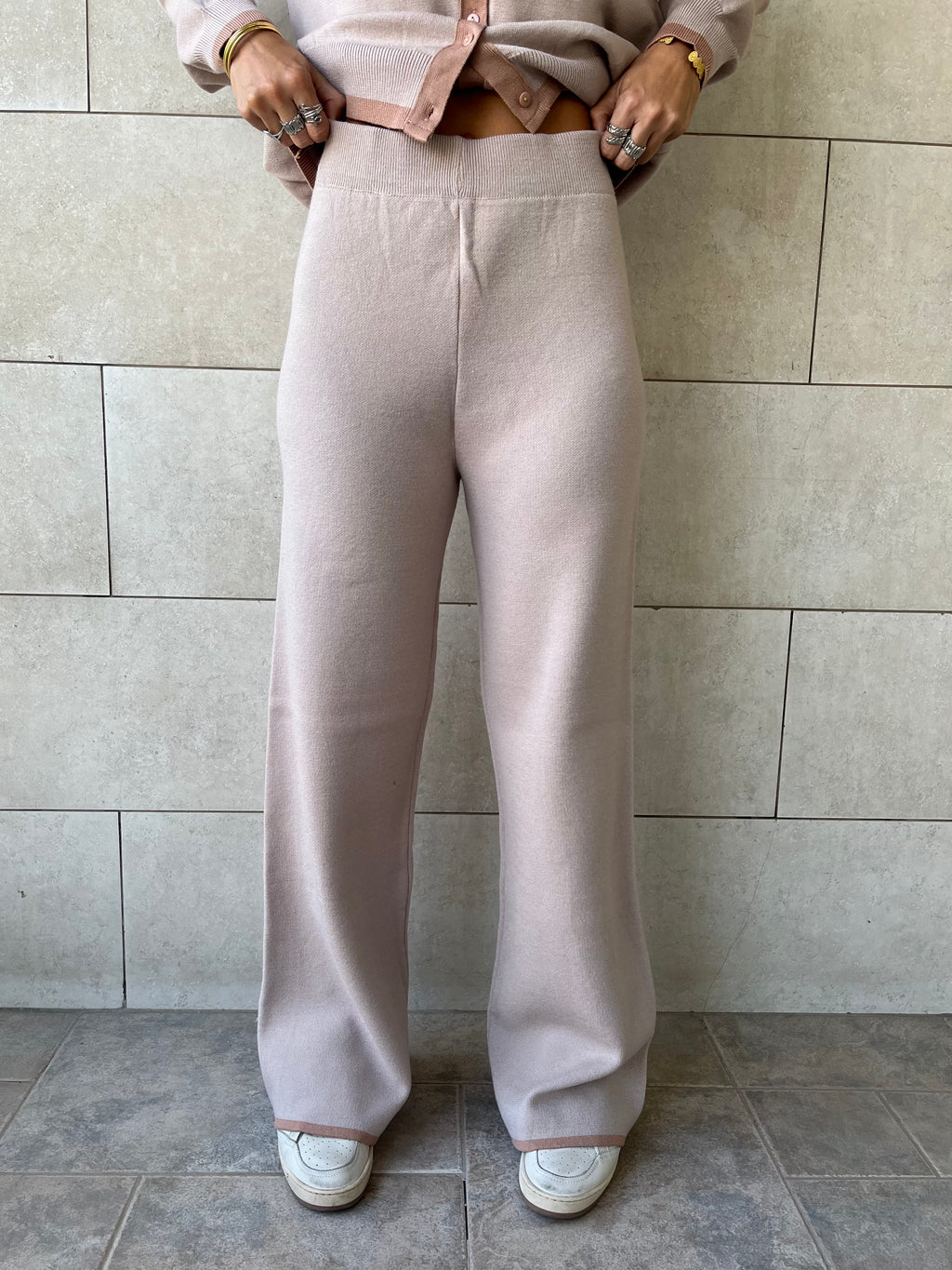 Beige Middle Line Button Knit Set