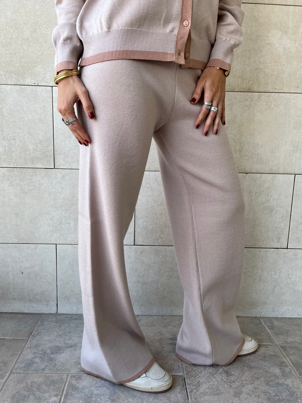Beige Middle Line Button Knit Set