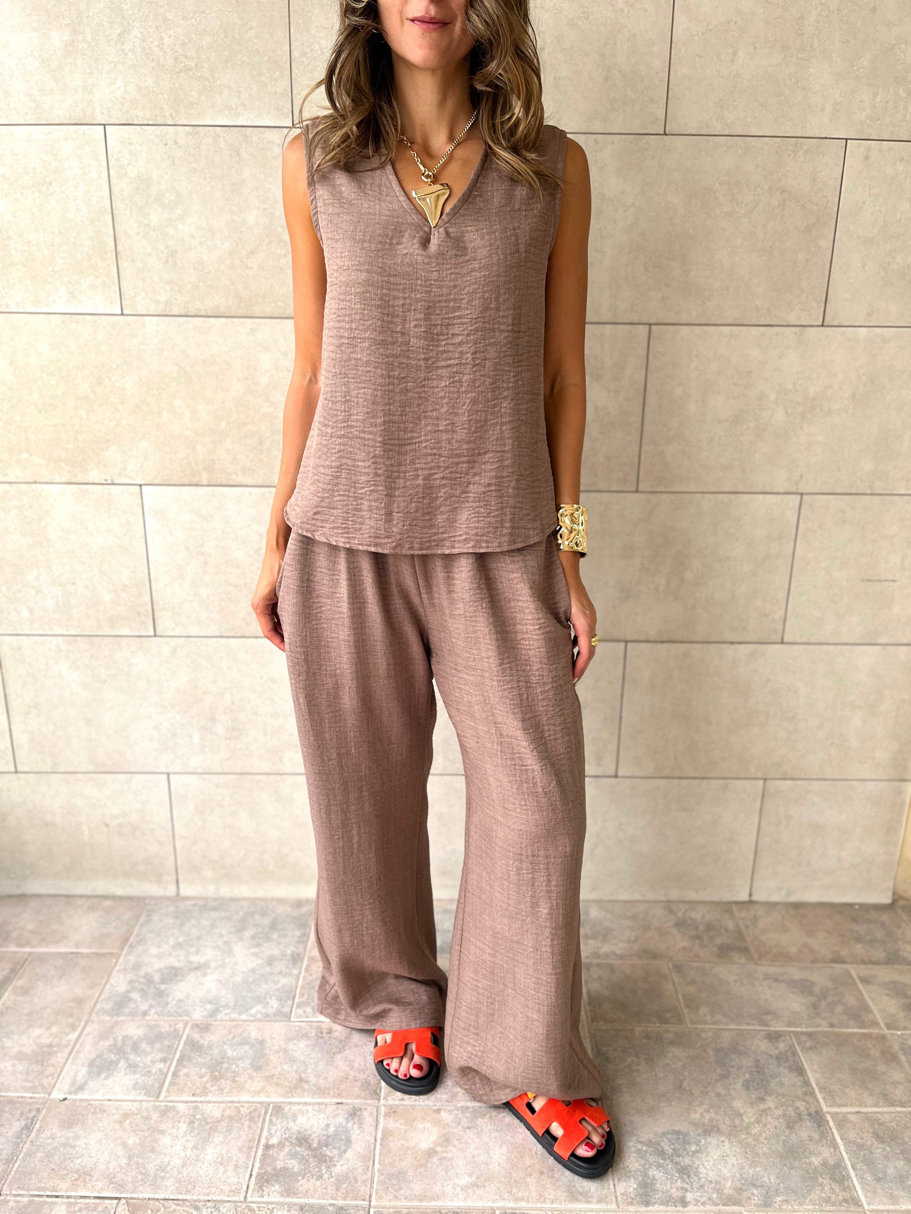 Cafe 2 Pieces Sleeveless Set