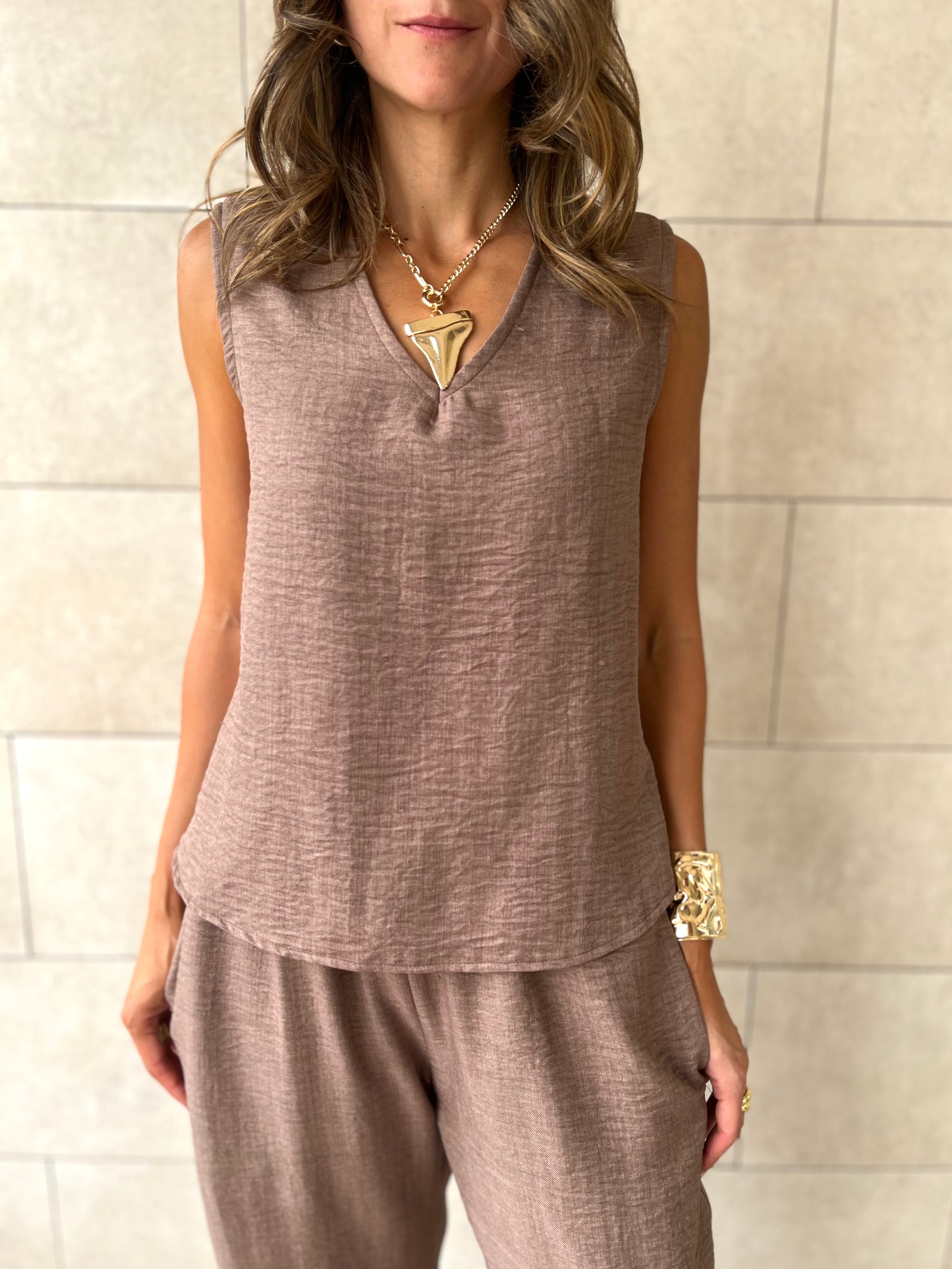 Cafe 2 Pieces Sleeveless Set